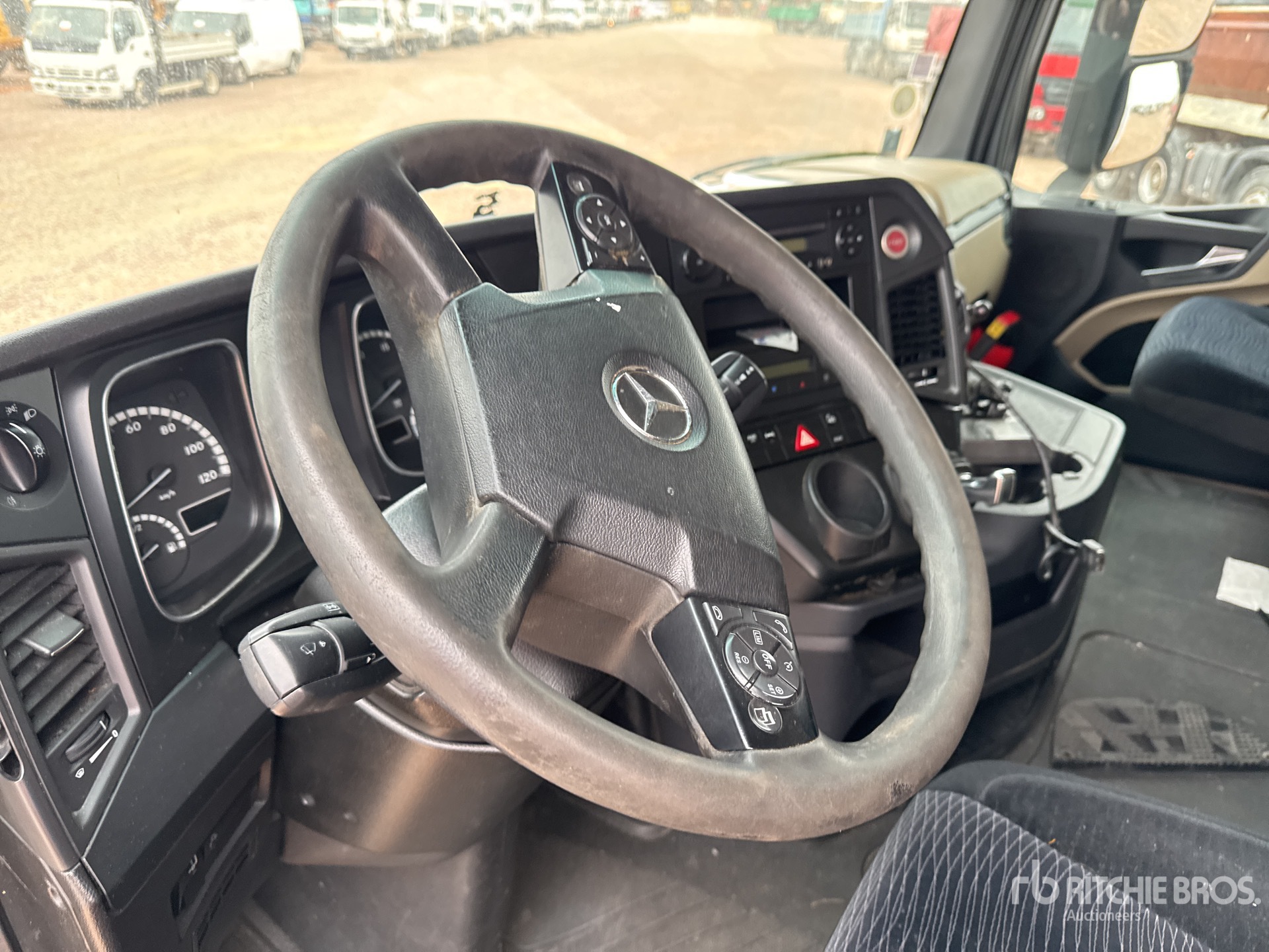 2014 Mercedes-Benz ACTROS 1842