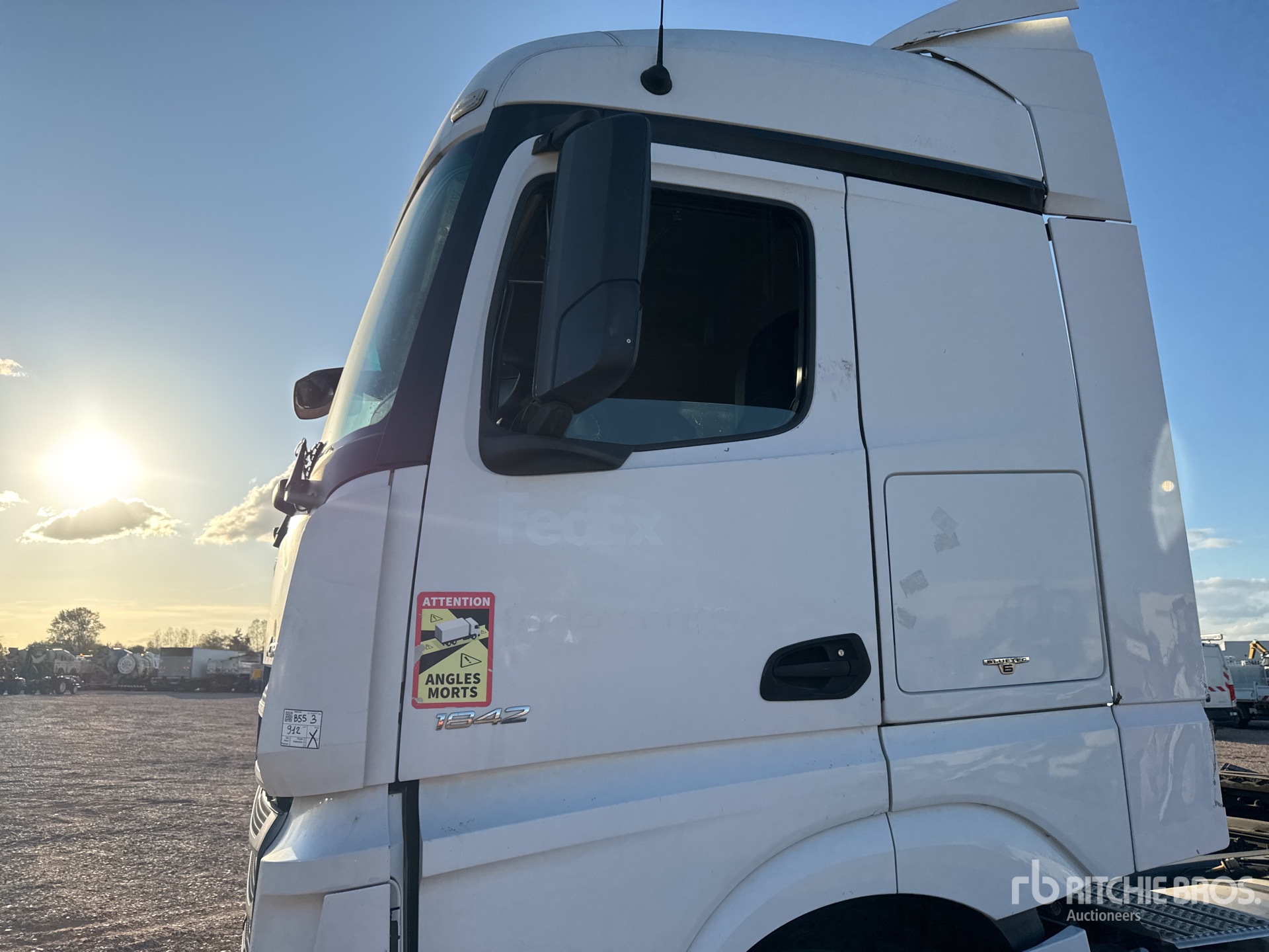 2014 Mercedes-Benz 1842LS