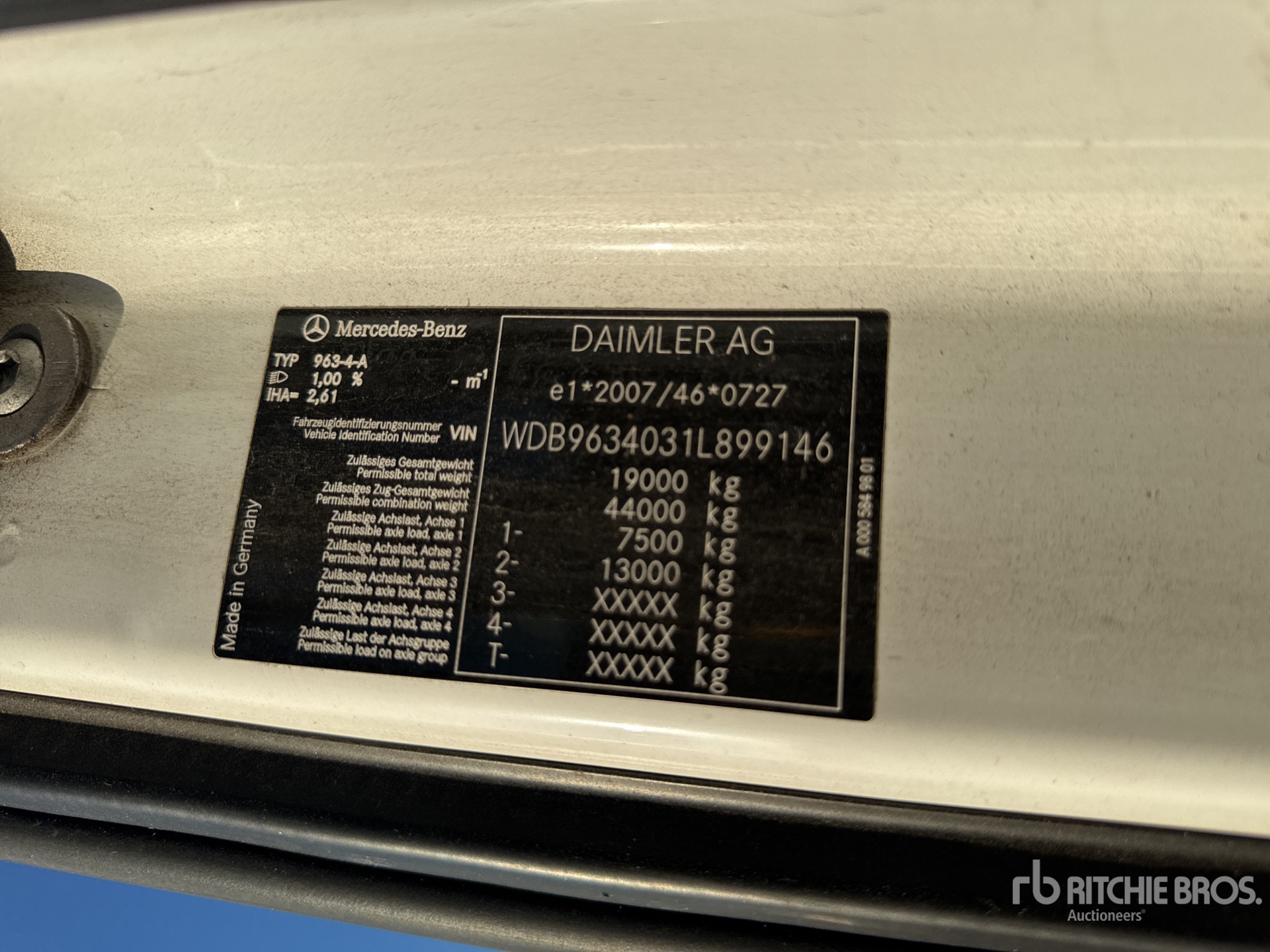 2014 Mercedes-Benz 1842LS