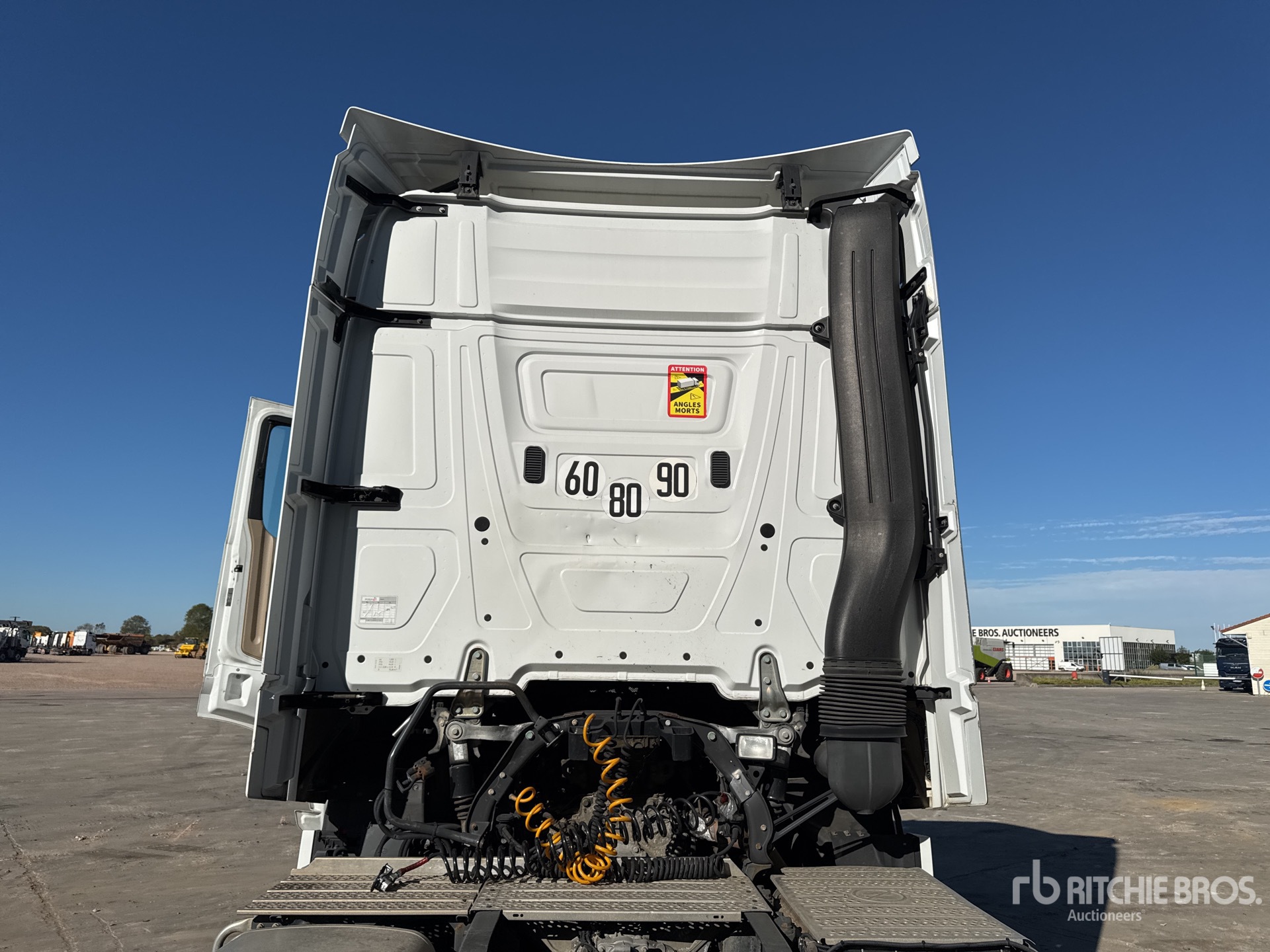 2017 Mercedes-Benz ACTROS 1842