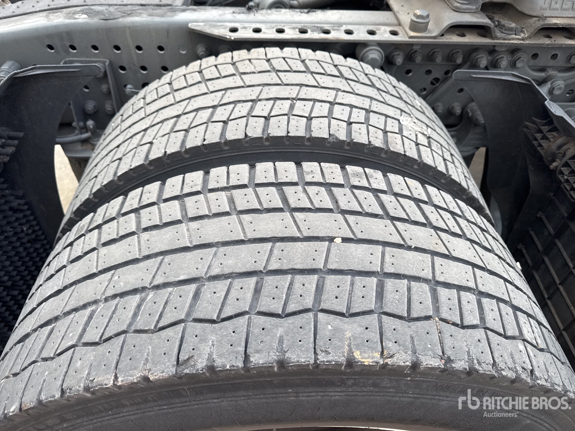 2015 Mercedes-Benz ACTROS 1842