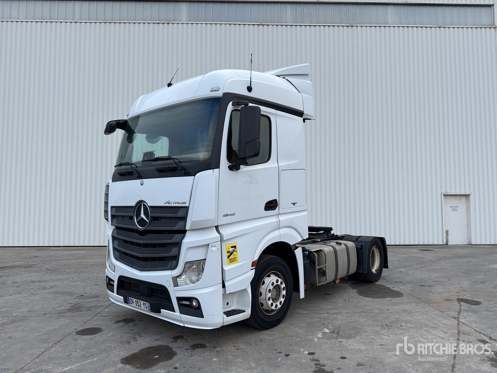 Photo of 2015 Mercedes-Benz ACTROS 1842