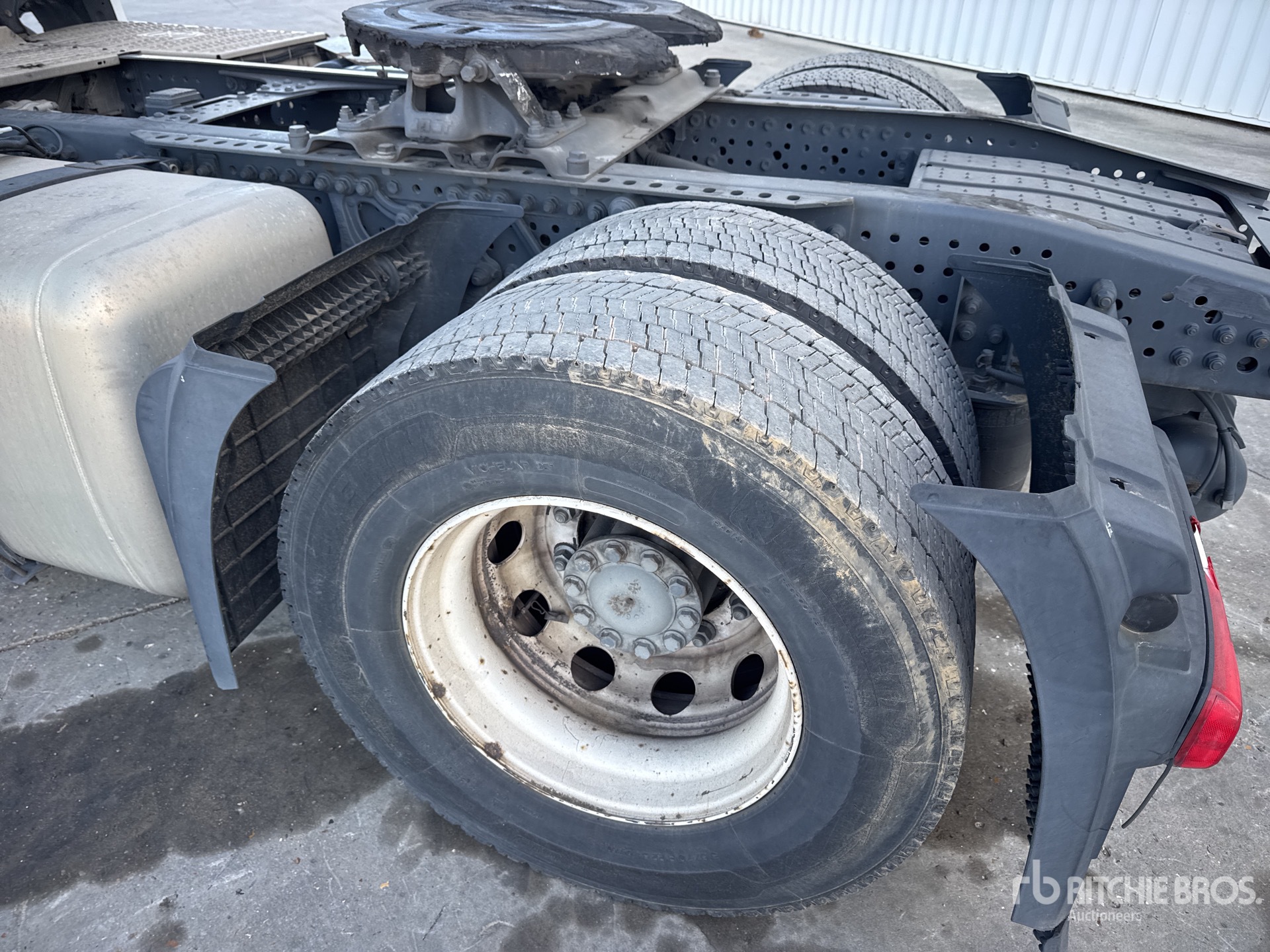 2015 Mercedes-Benz ACTROS 1842