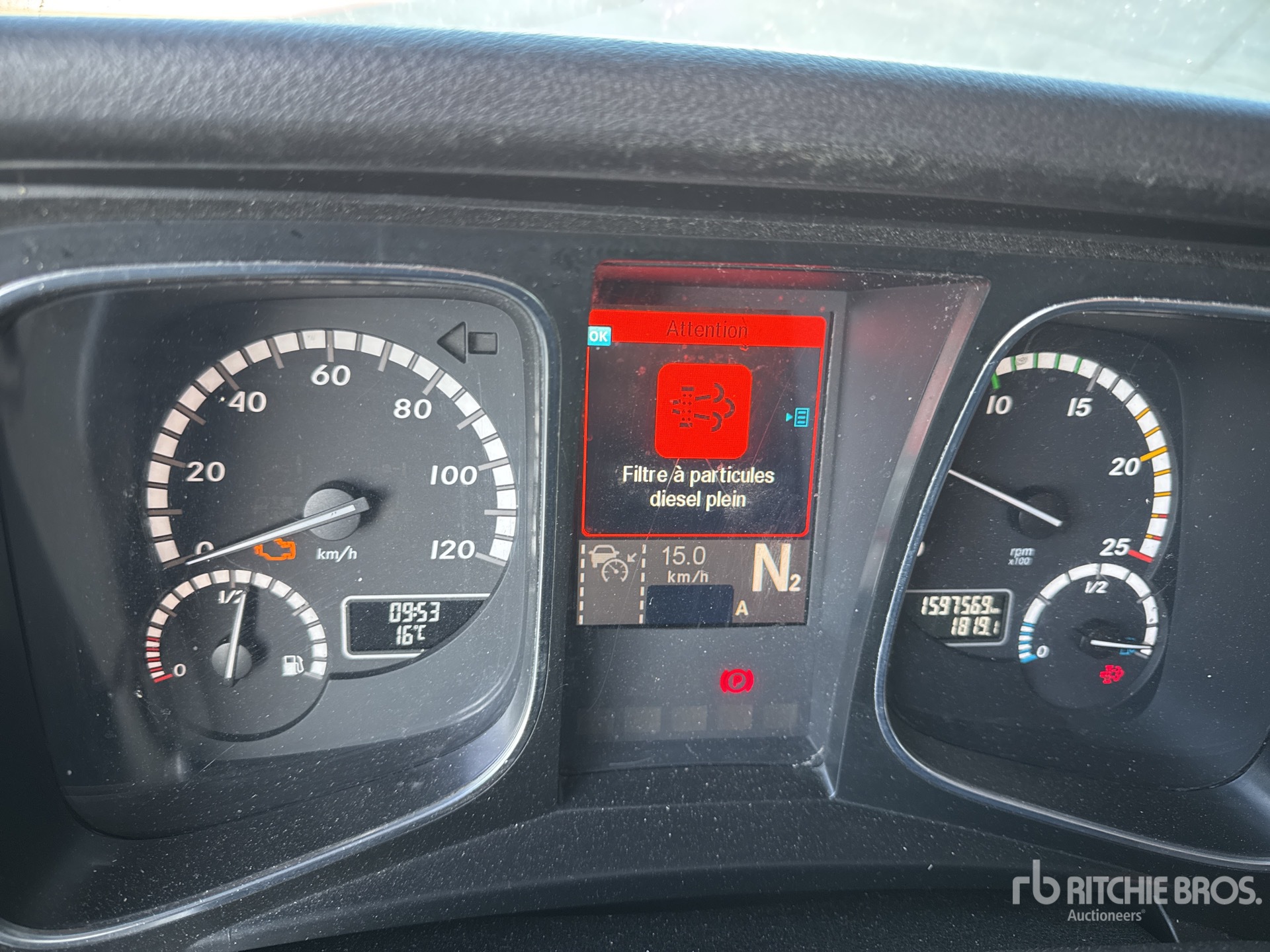 2015 Mercedes-Benz ACTROS 1842