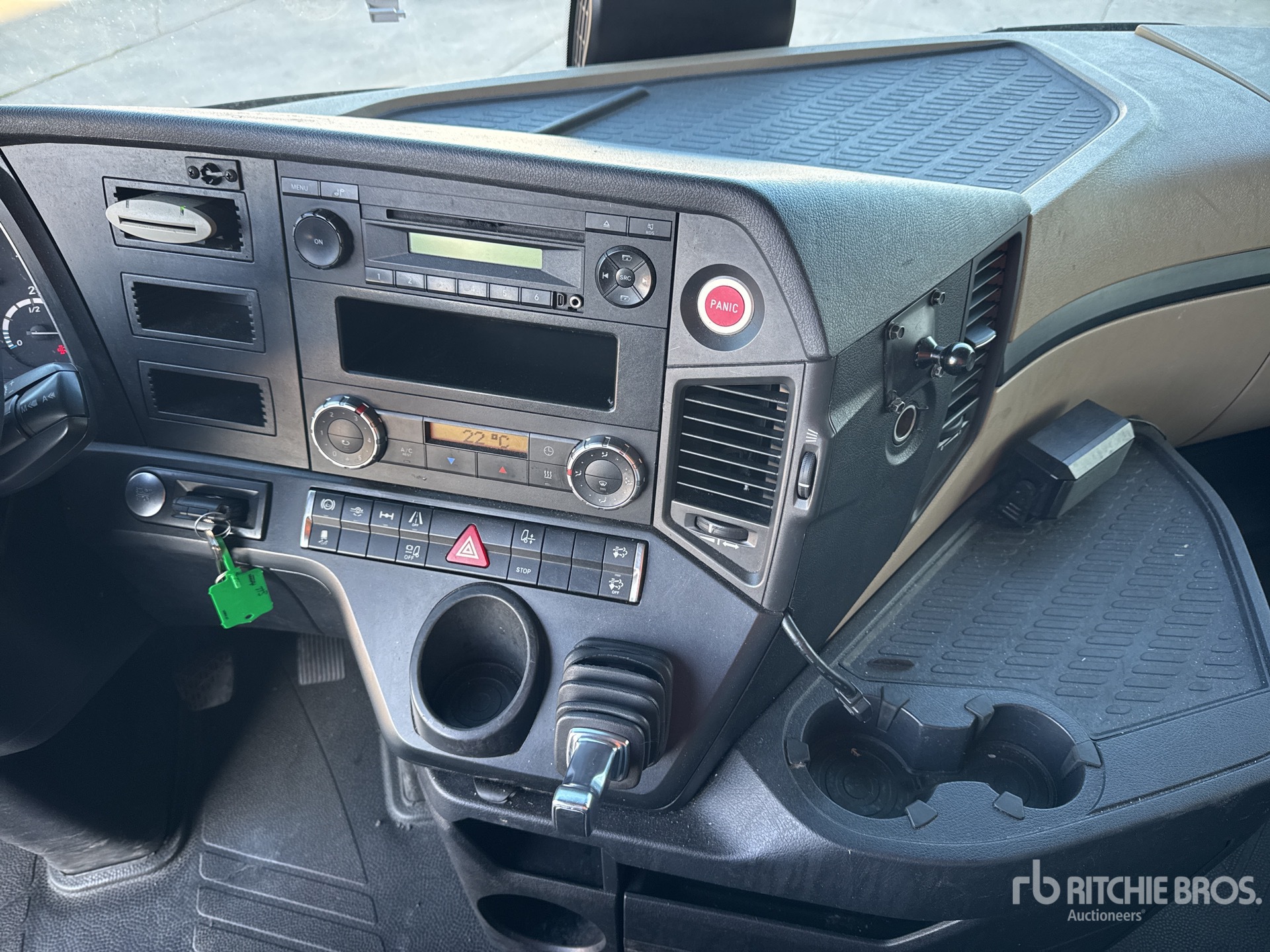 2015 Mercedes-Benz ACTROS 1842