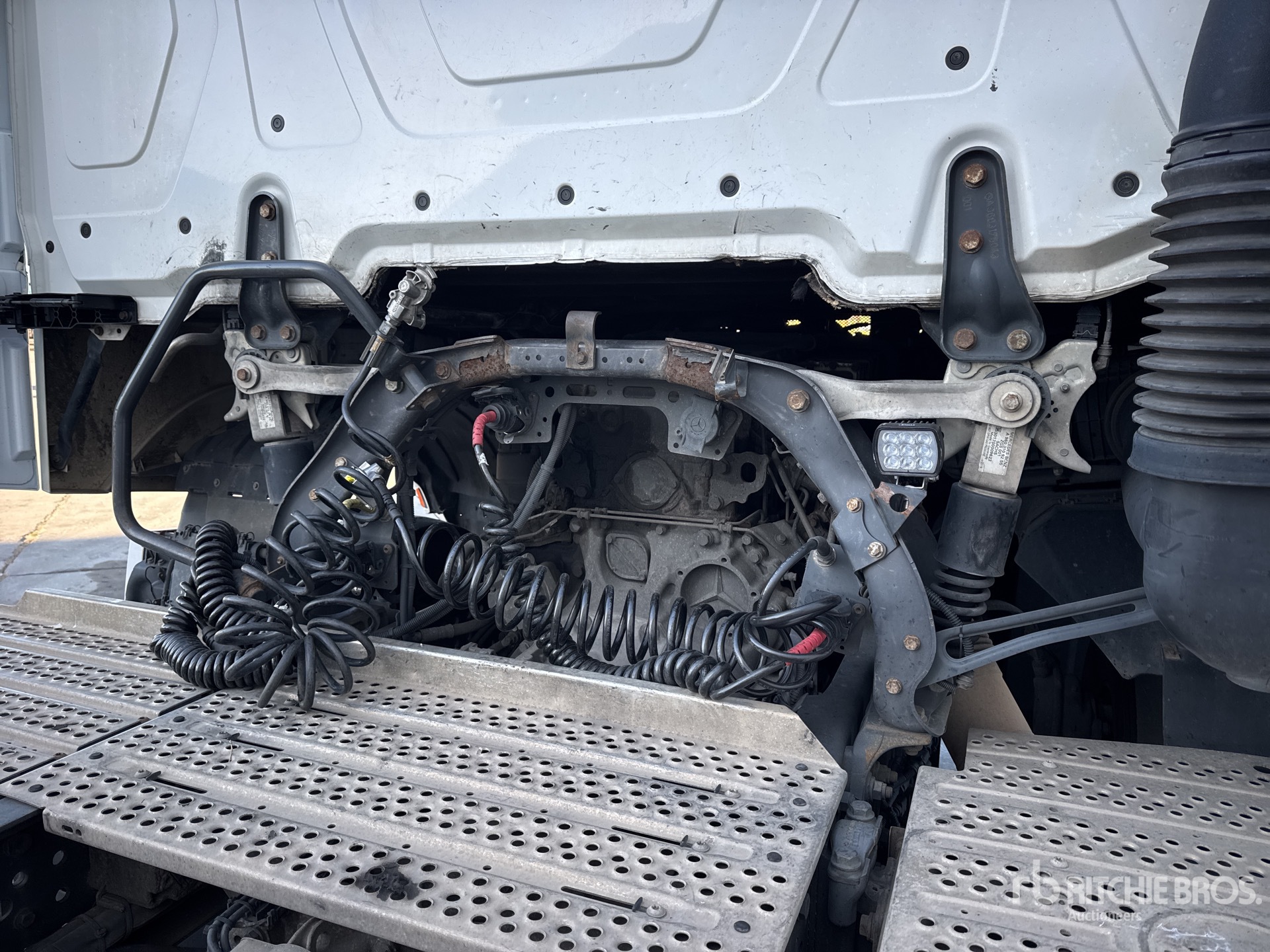 2015 Mercedes-Benz ACTROS 1842