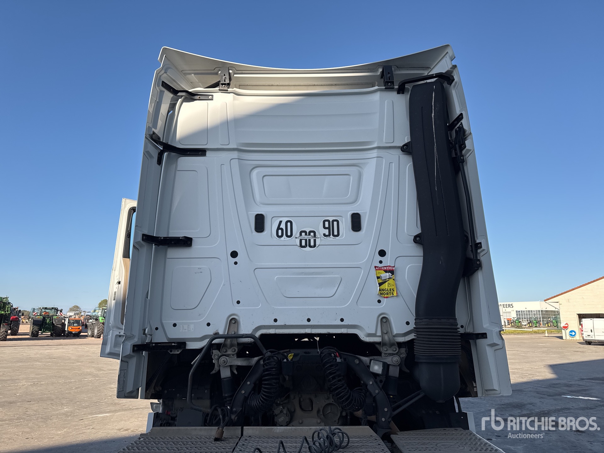 2017 Mercedes-Benz ACTROS 1842