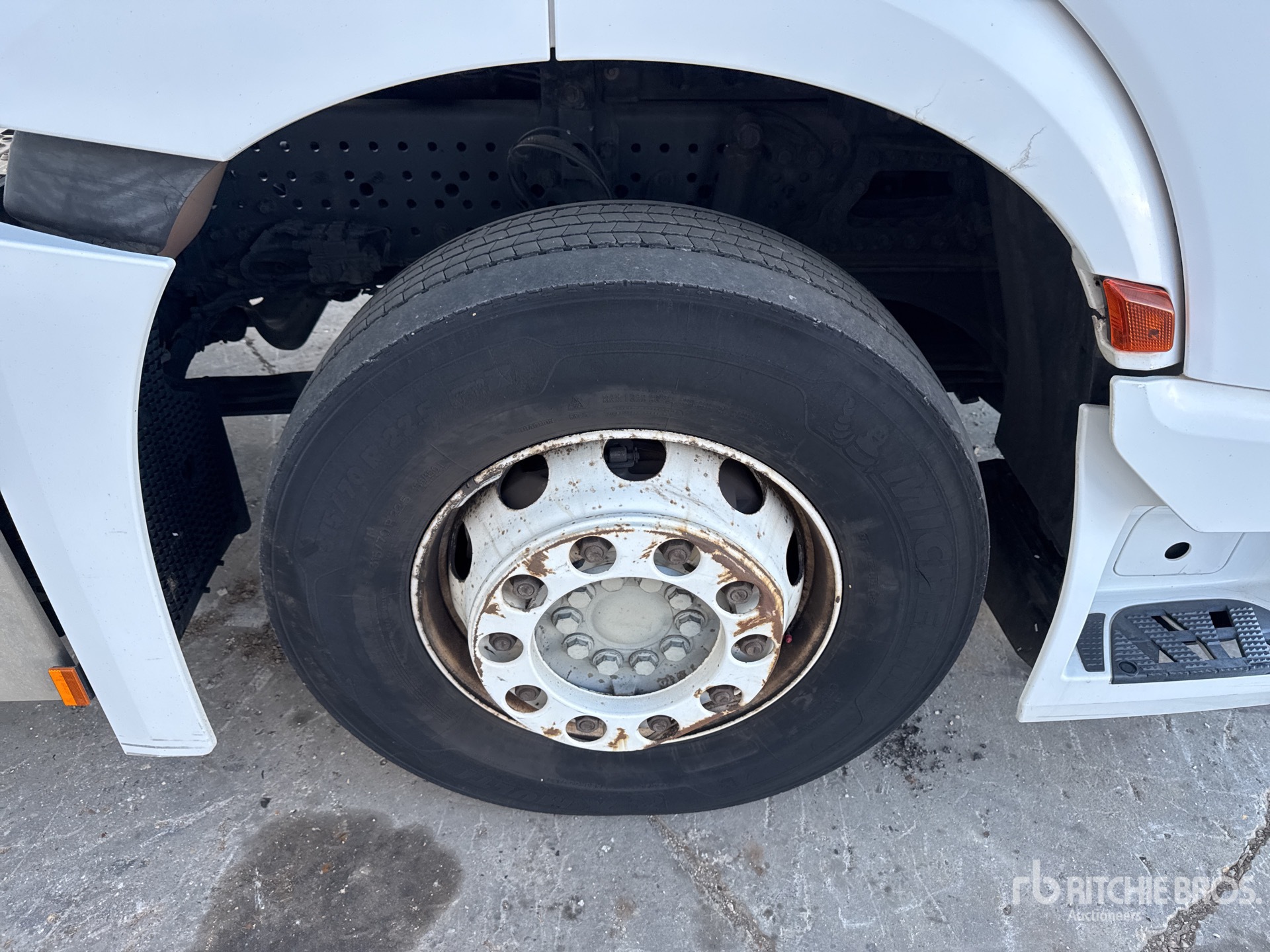 2017 Mercedes-Benz ACTROS 1842
