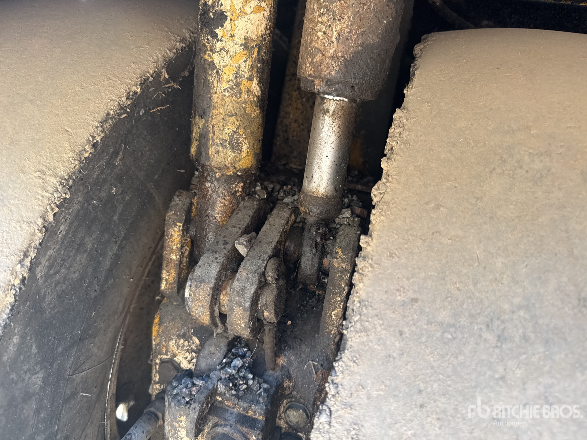 2001 Caterpillar PS-300B