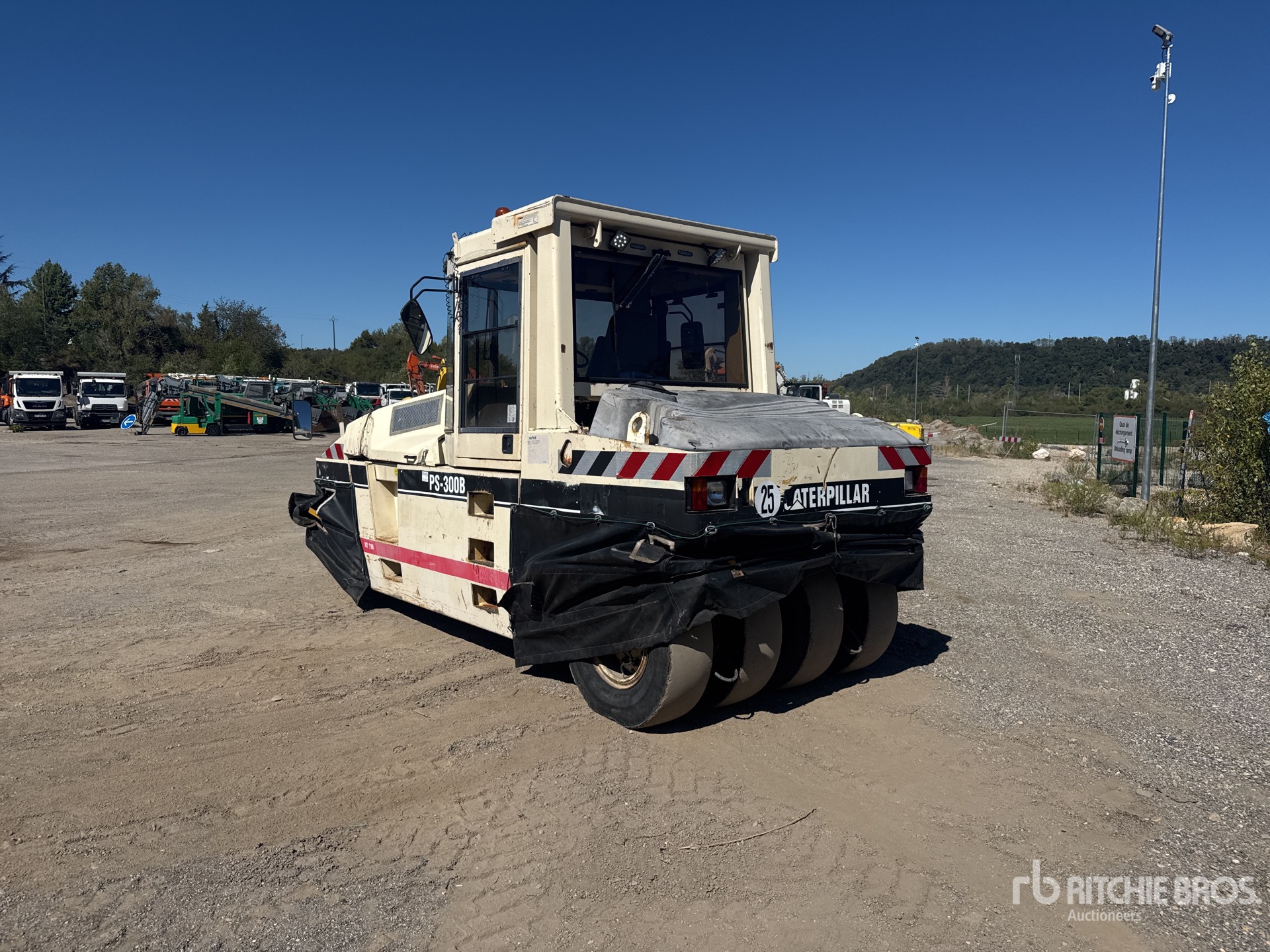 2001 Caterpillar PS-300B