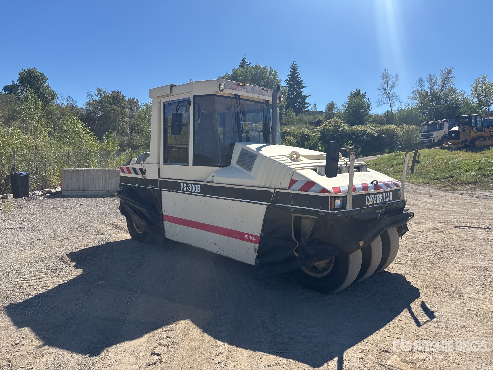 2001 Caterpillar PS-300B