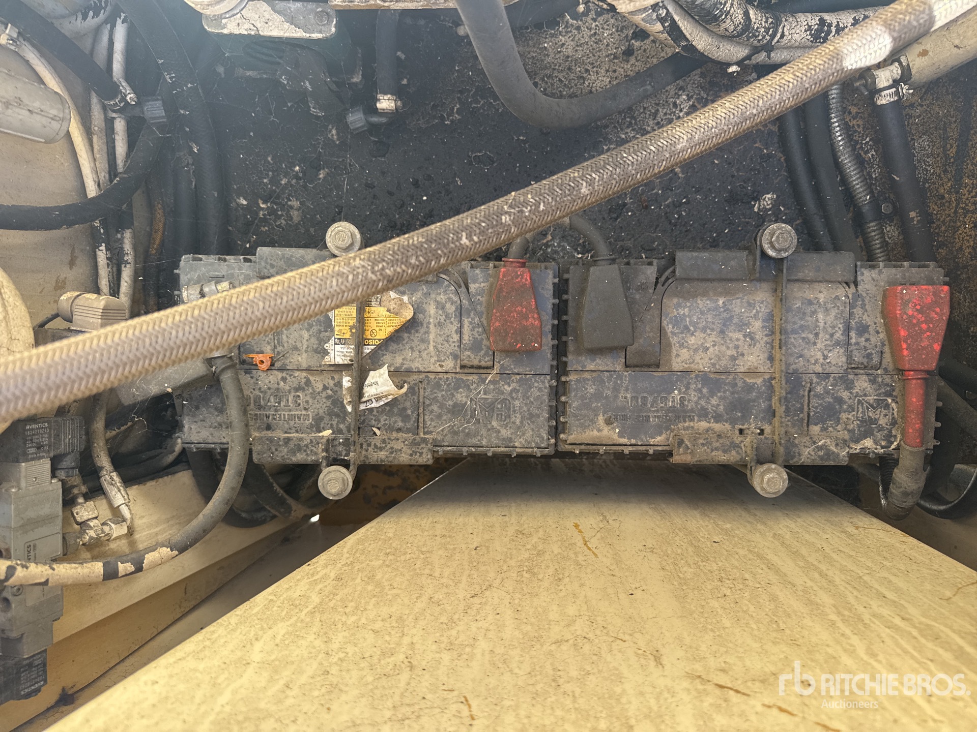 2001 Caterpillar PS-300B