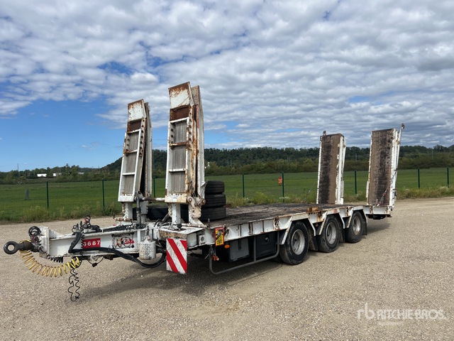 1996 Gilibert RPE324A Lowboy Trailer