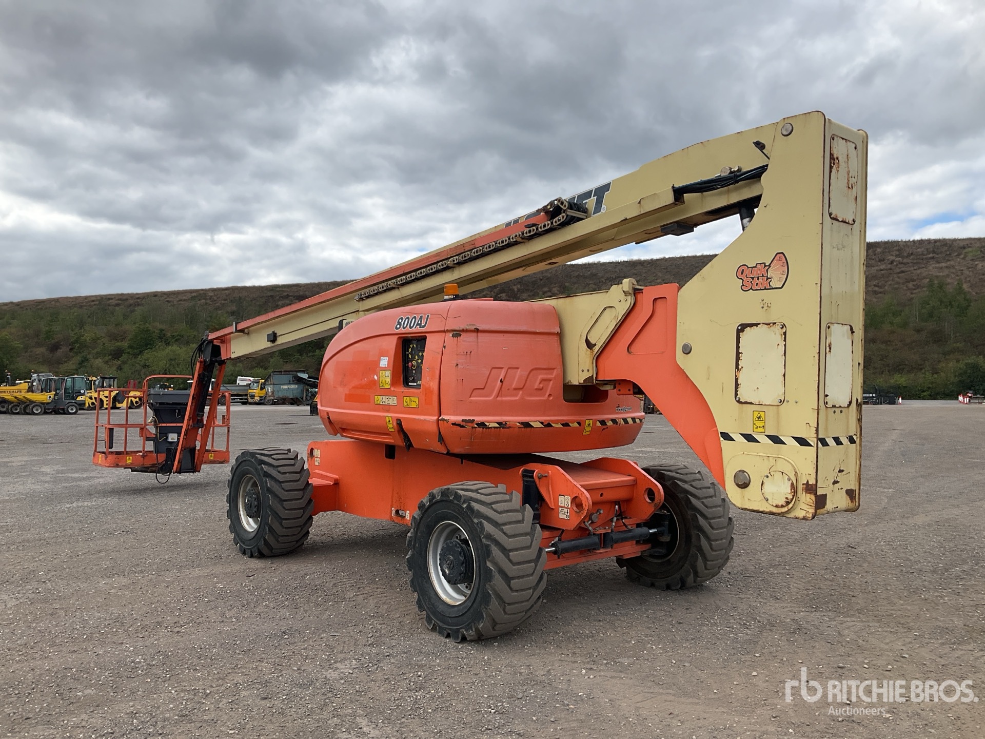2013 JLG 800AJ