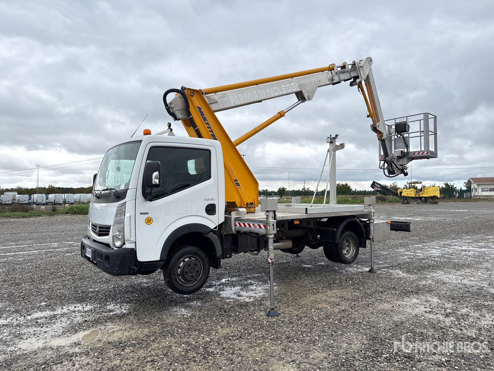 Photo of Renault MAXITY 140DXI
