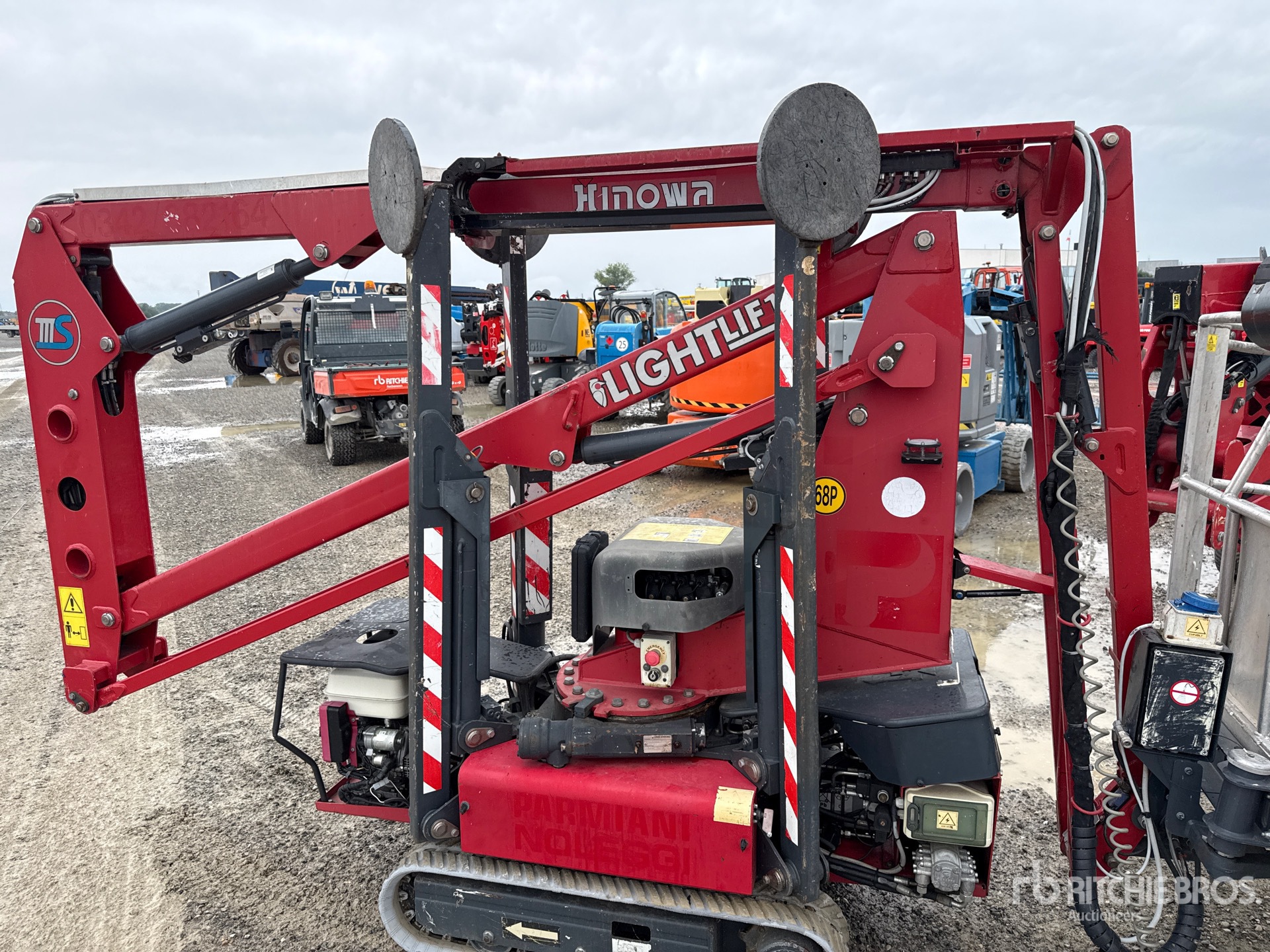 2012 Hinowa LIGHTLIFT 14.72