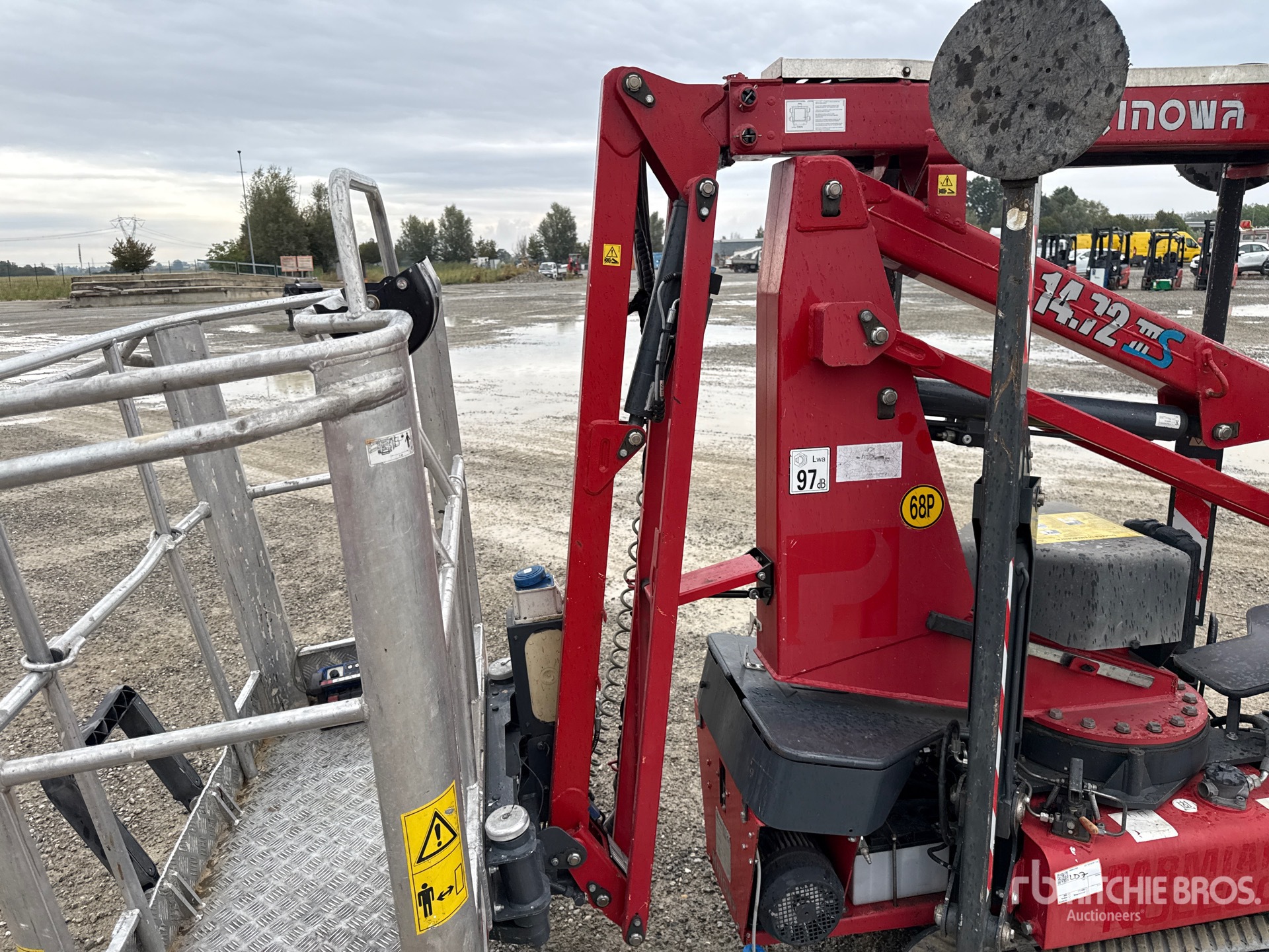 2012 Hinowa LIGHTLIFT 14.72