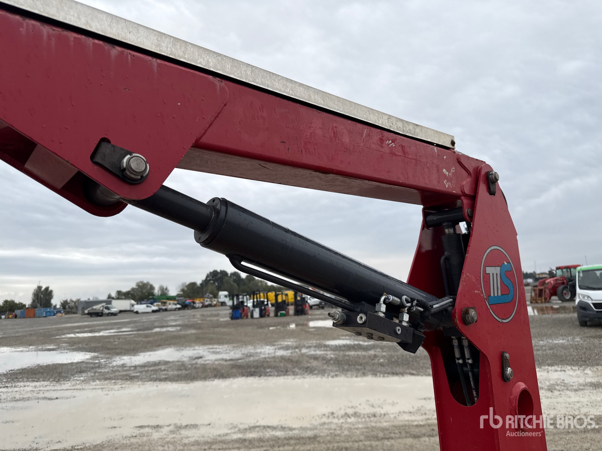 2012 Hinowa LIGHTLIFT 14.72