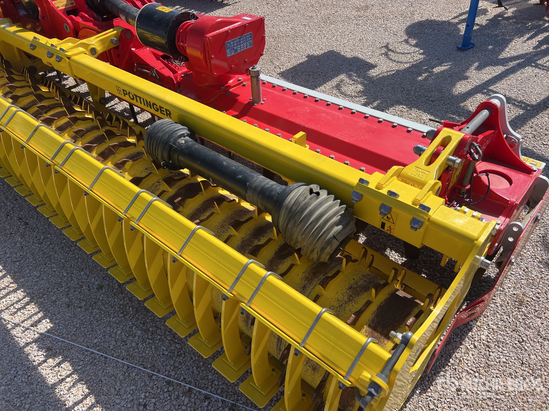 2025 Pottinger LION V6040