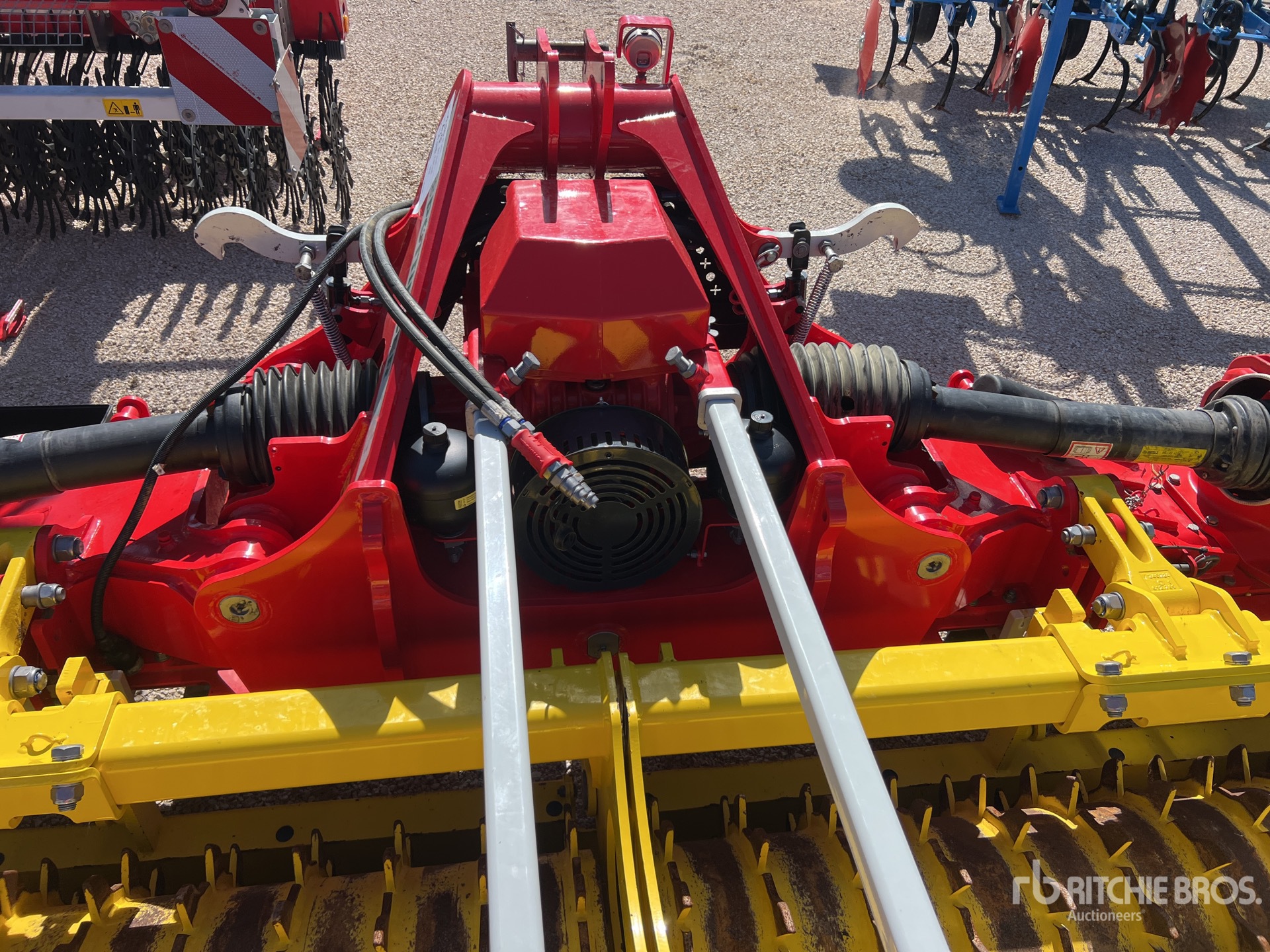 2025 Pottinger LION V6040