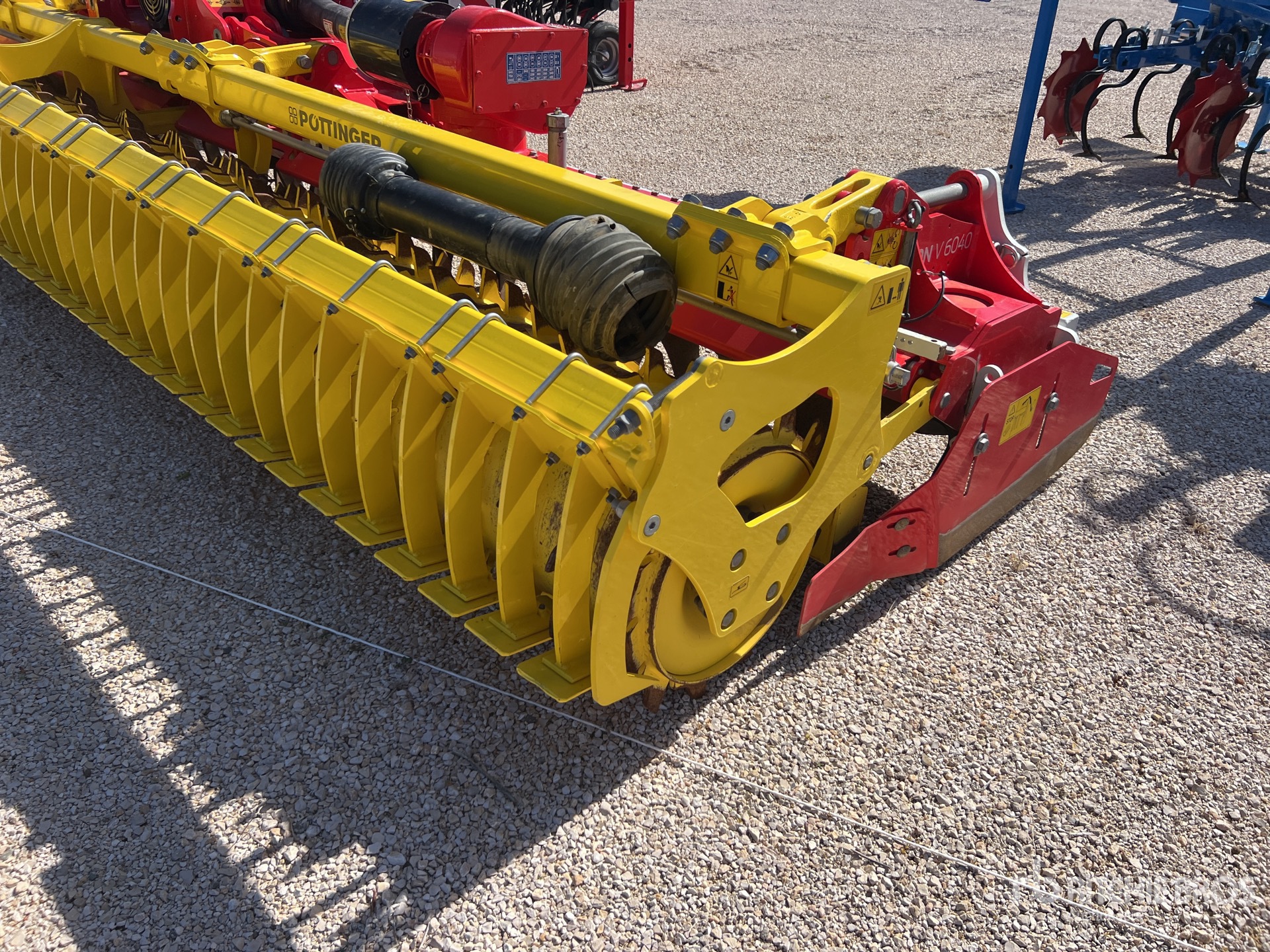 2025 Pottinger LION V6040
