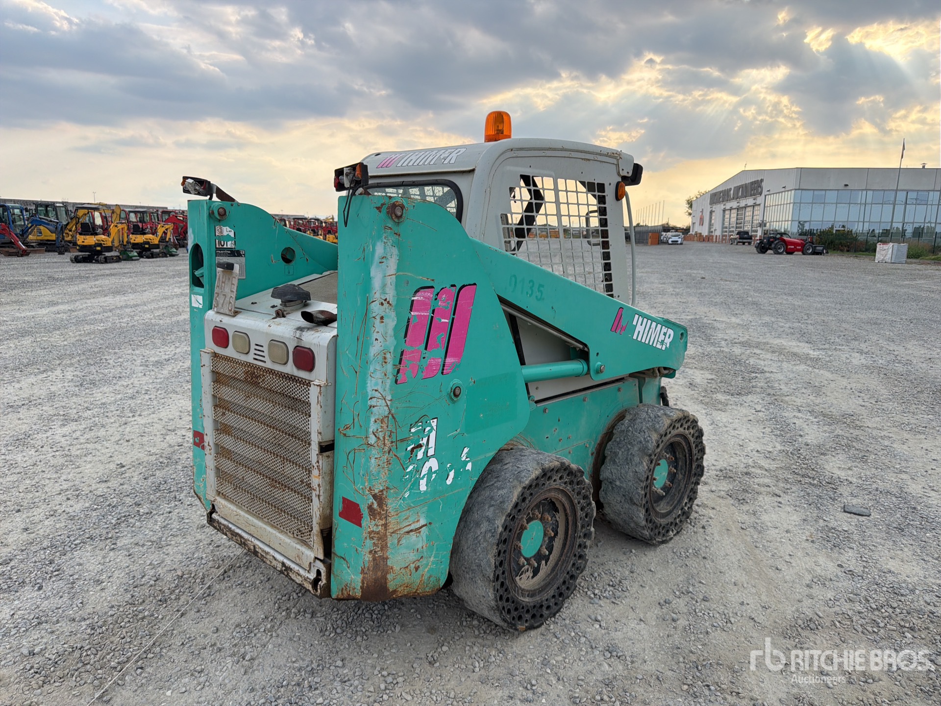 IHI MUSTANG 2056