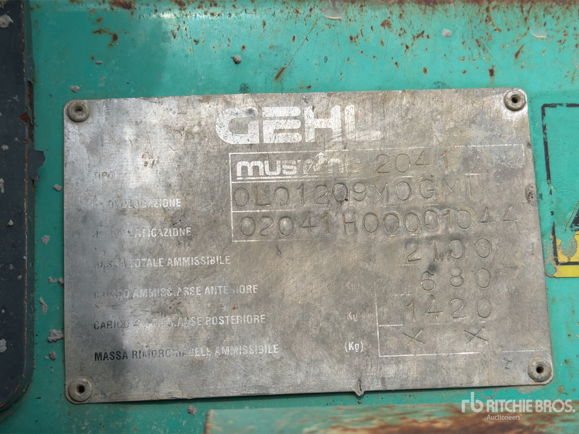 2006 IHI MUSTANG 2041