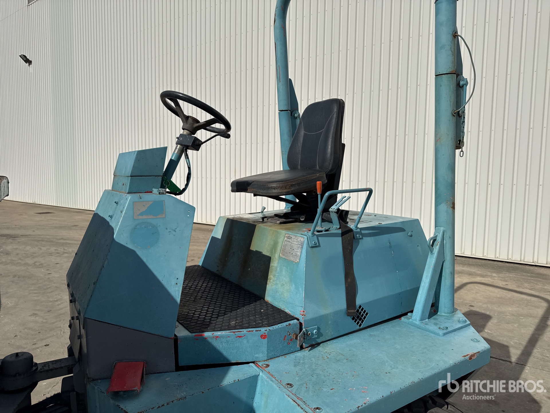 2005 Ausa 350AHG
