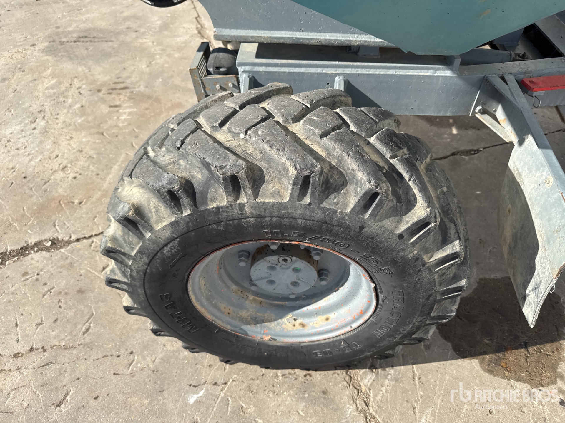 2005 Ausa 350AHG