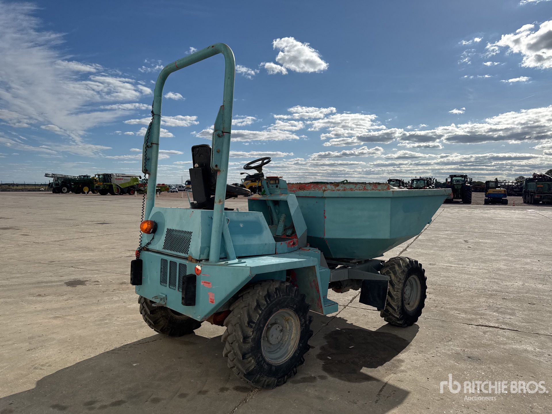 2005 Ausa 350AHG