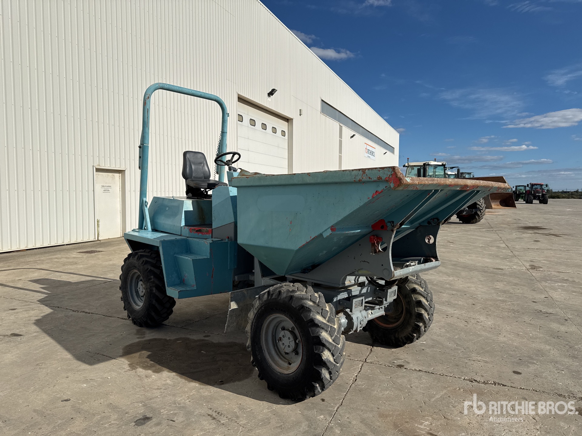 2005 Ausa 350AHG