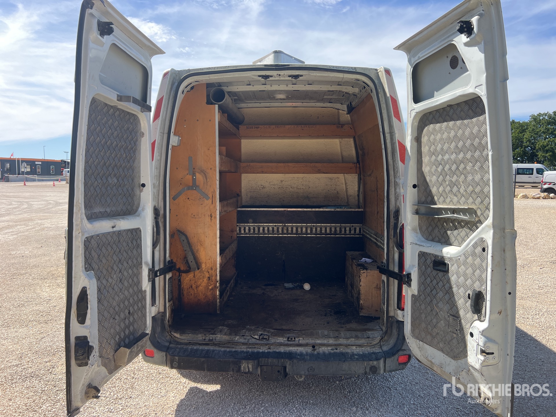 2015 Renault MASTER DCI125