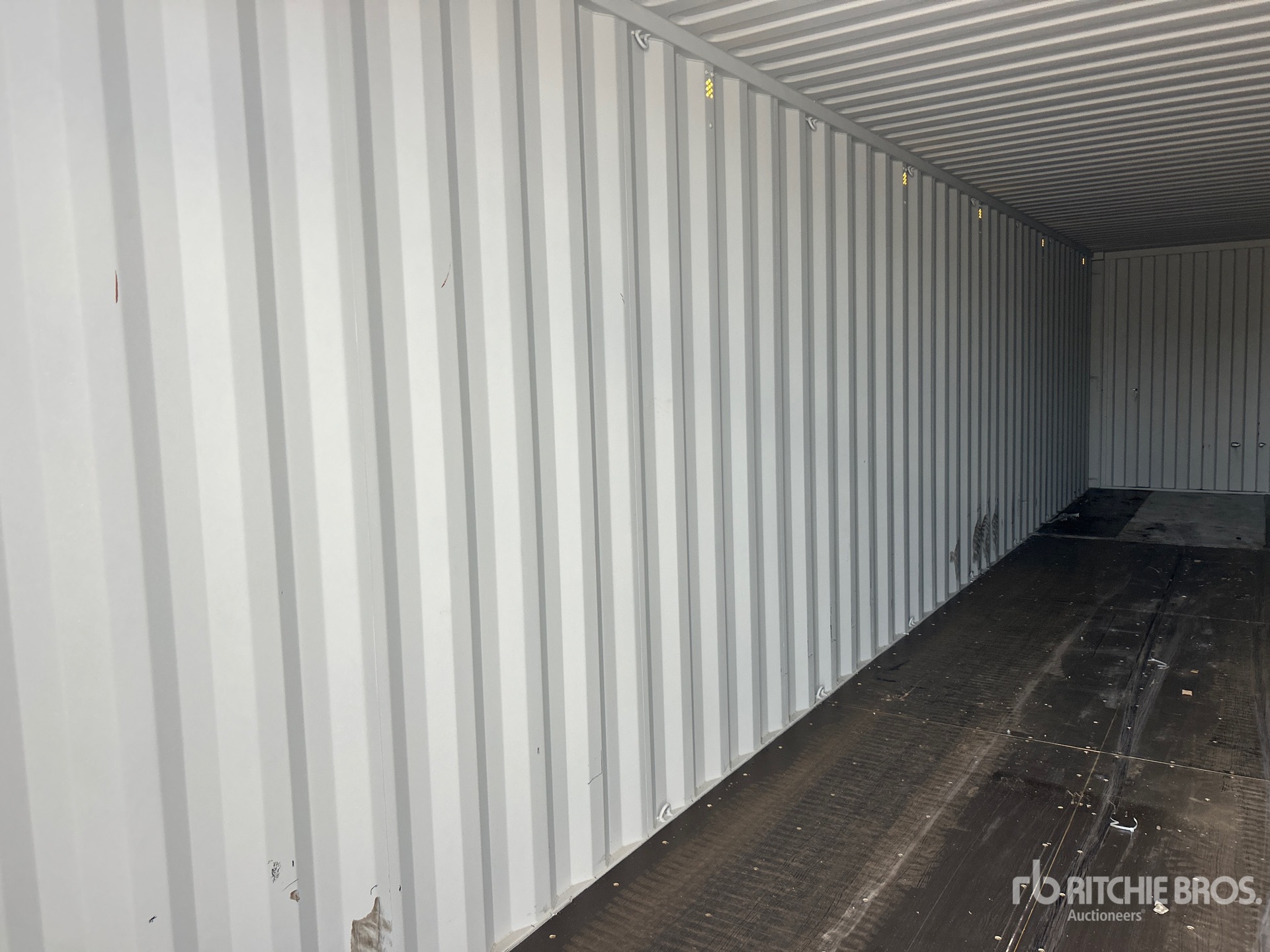 2026 LYALS 40 FT HIGH CUBE MULTI-DOOR