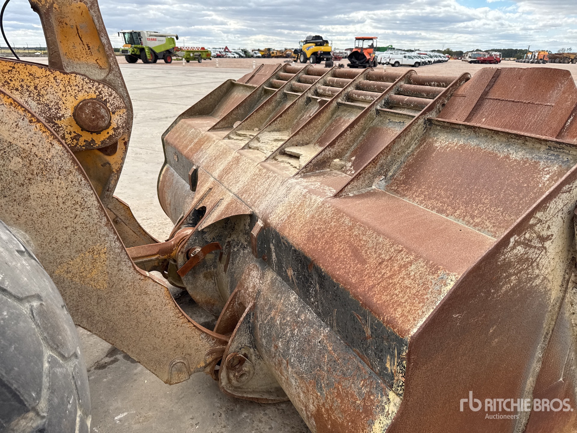 2007 Liebherr L556