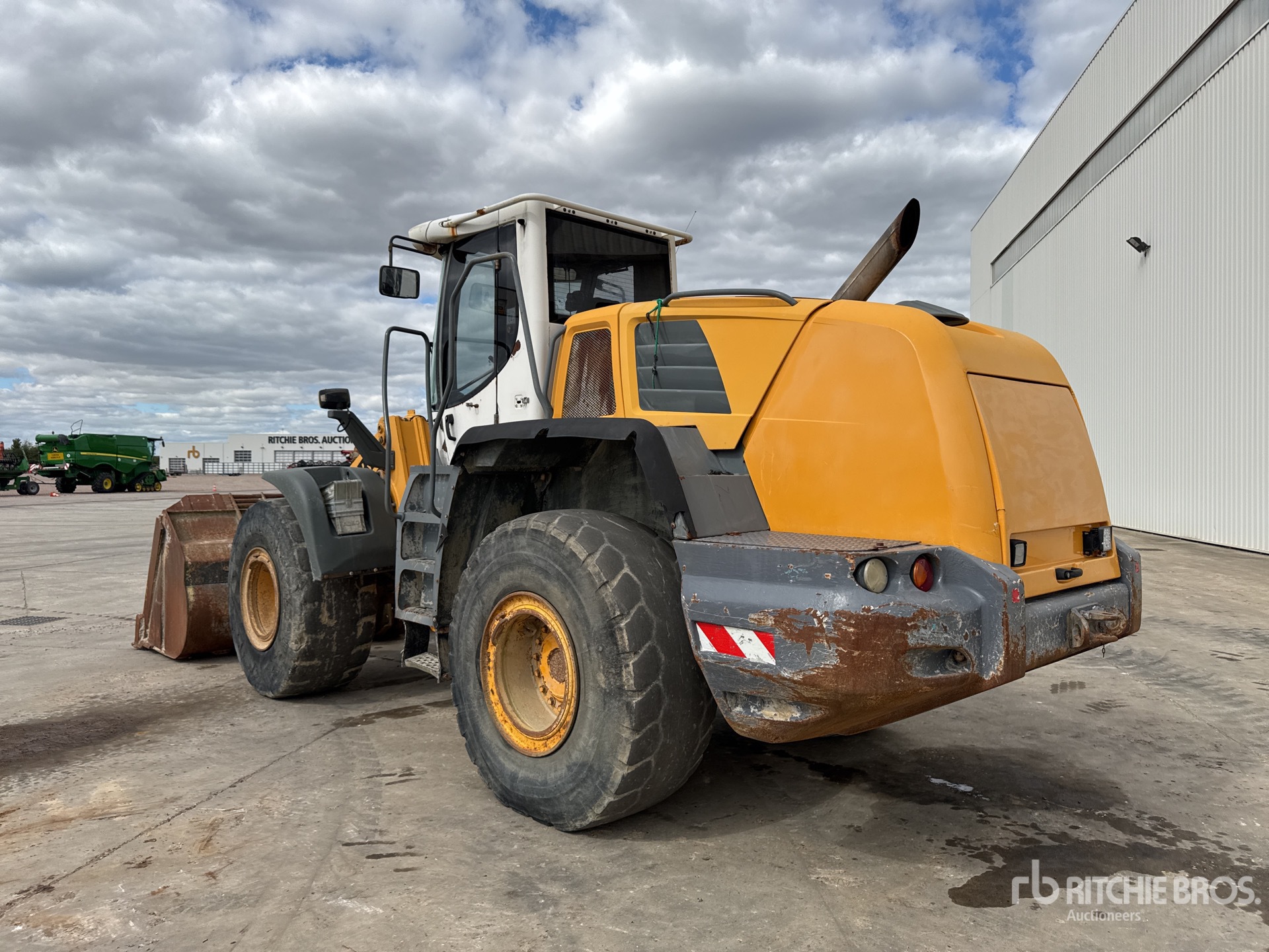 2007 Liebherr L556