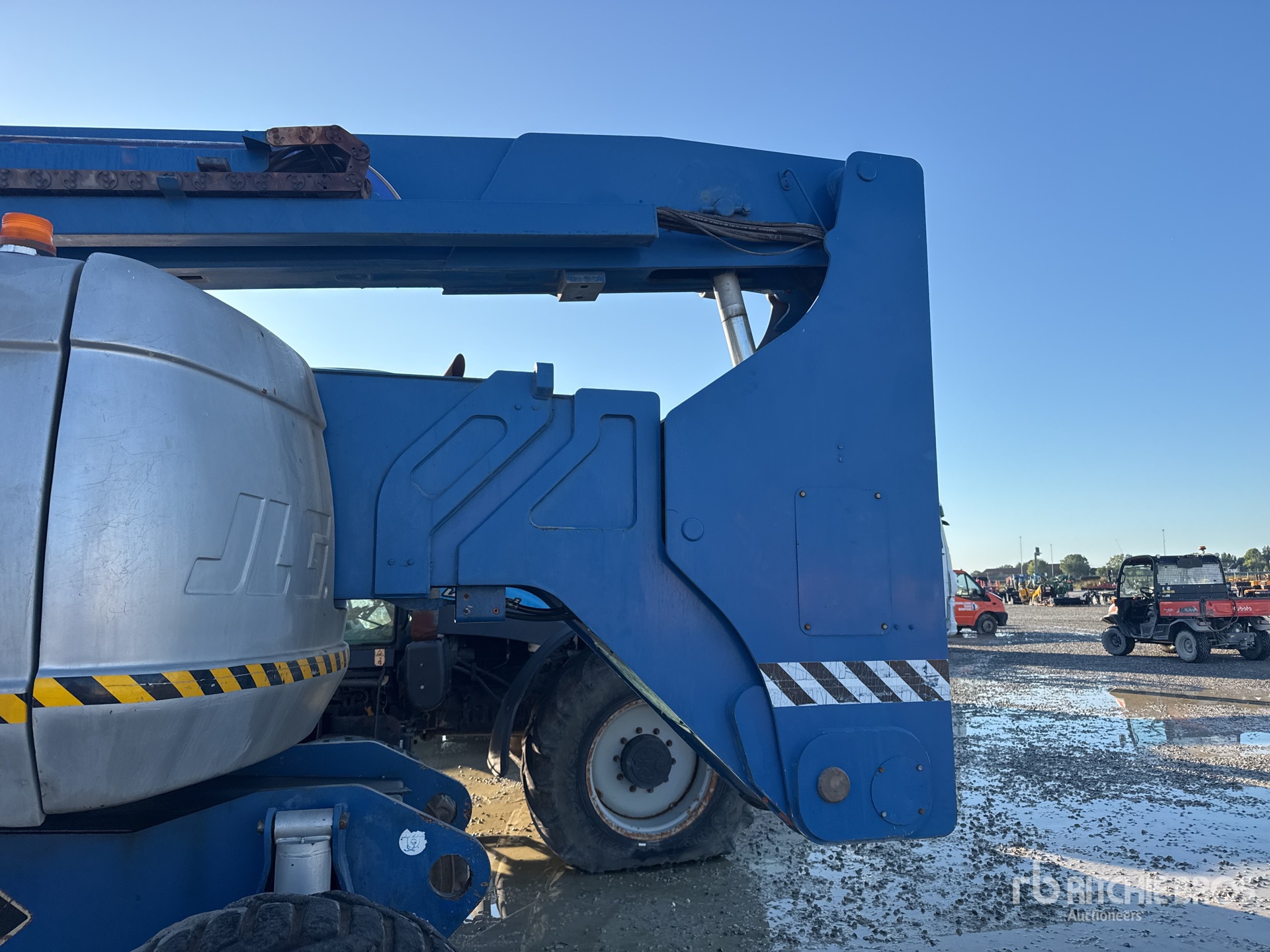 2007 JLG 800 AJ