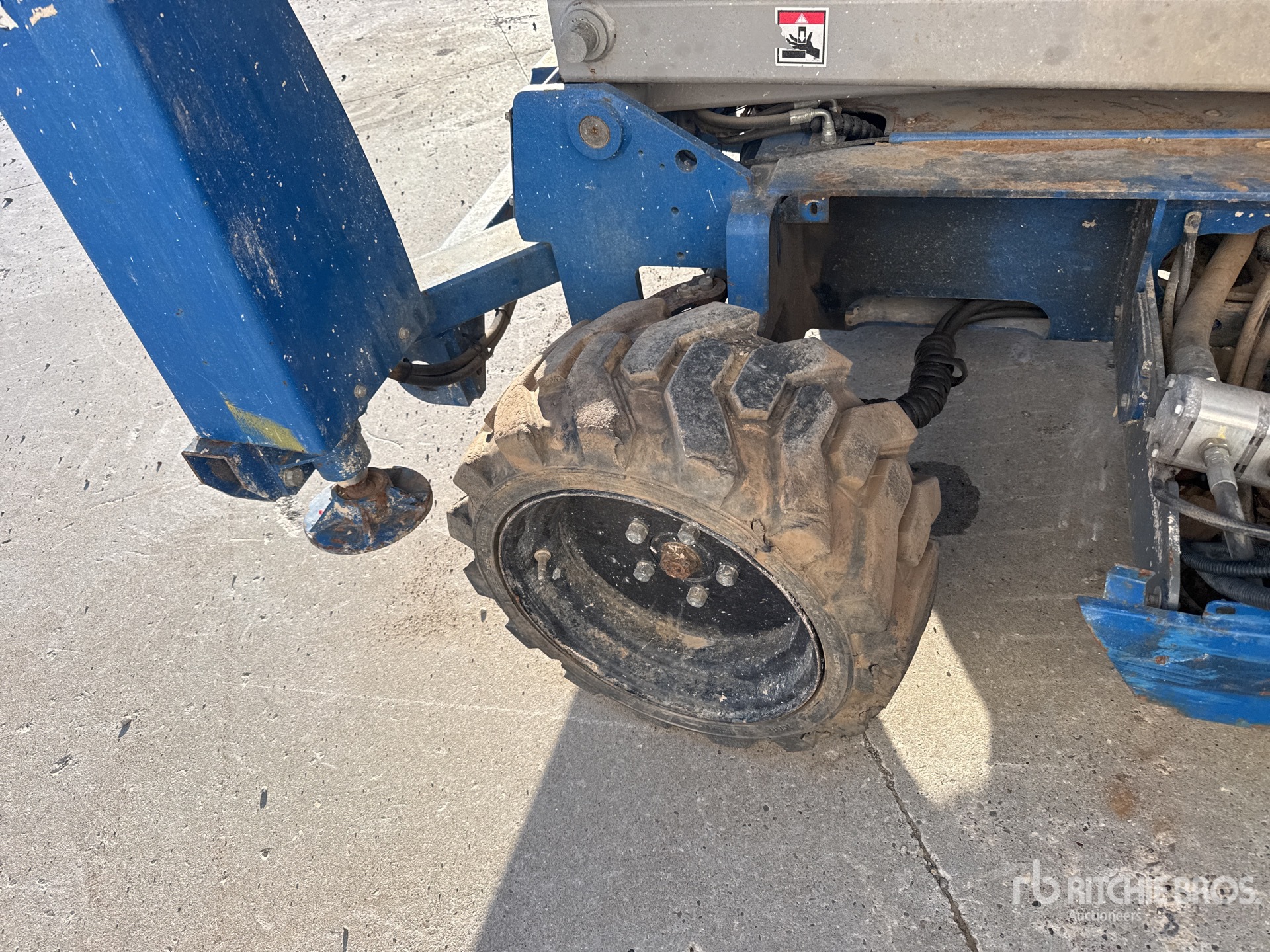 2019 Haulotte COMPACT12DX