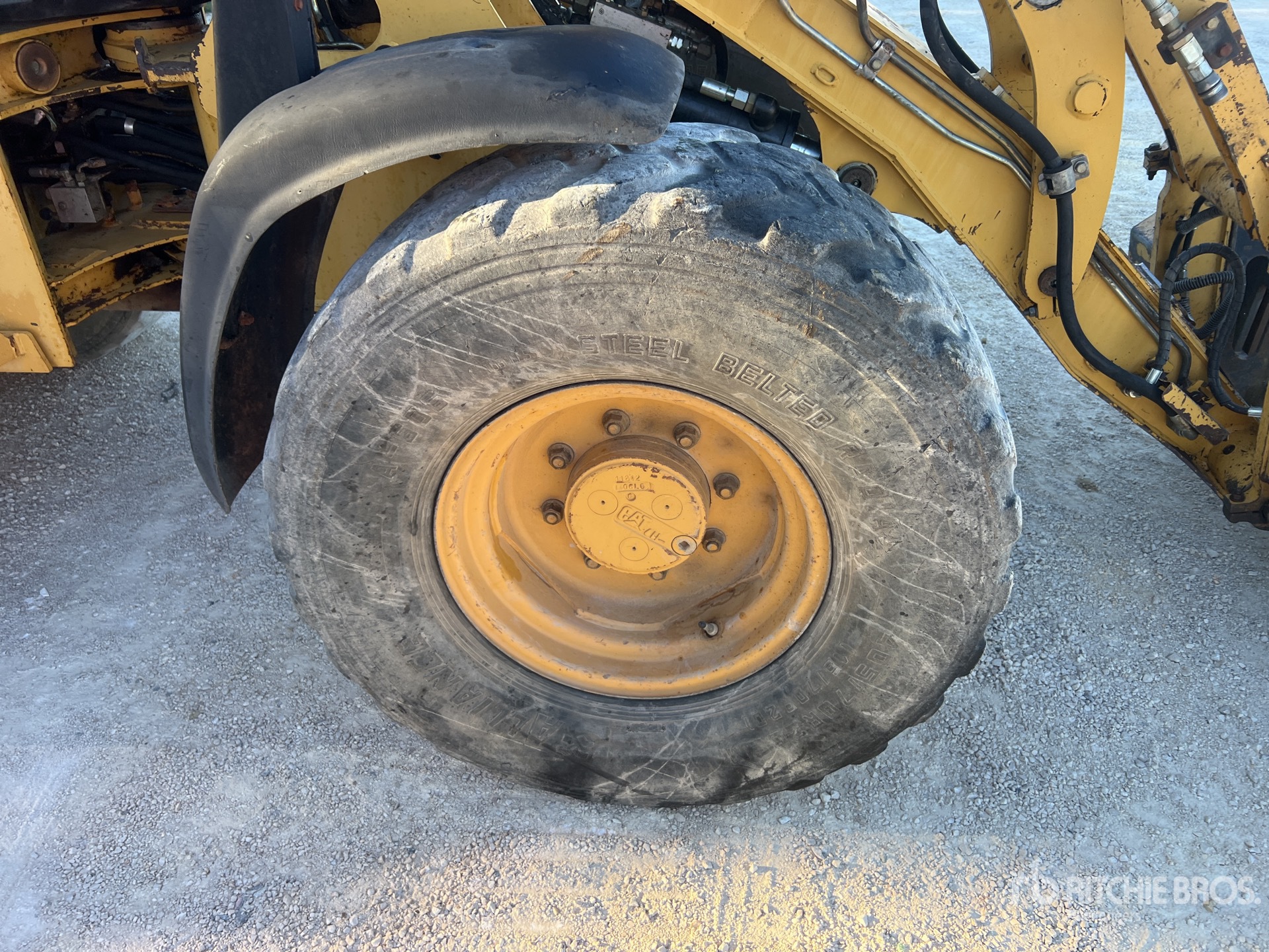 2001 Caterpillar 906