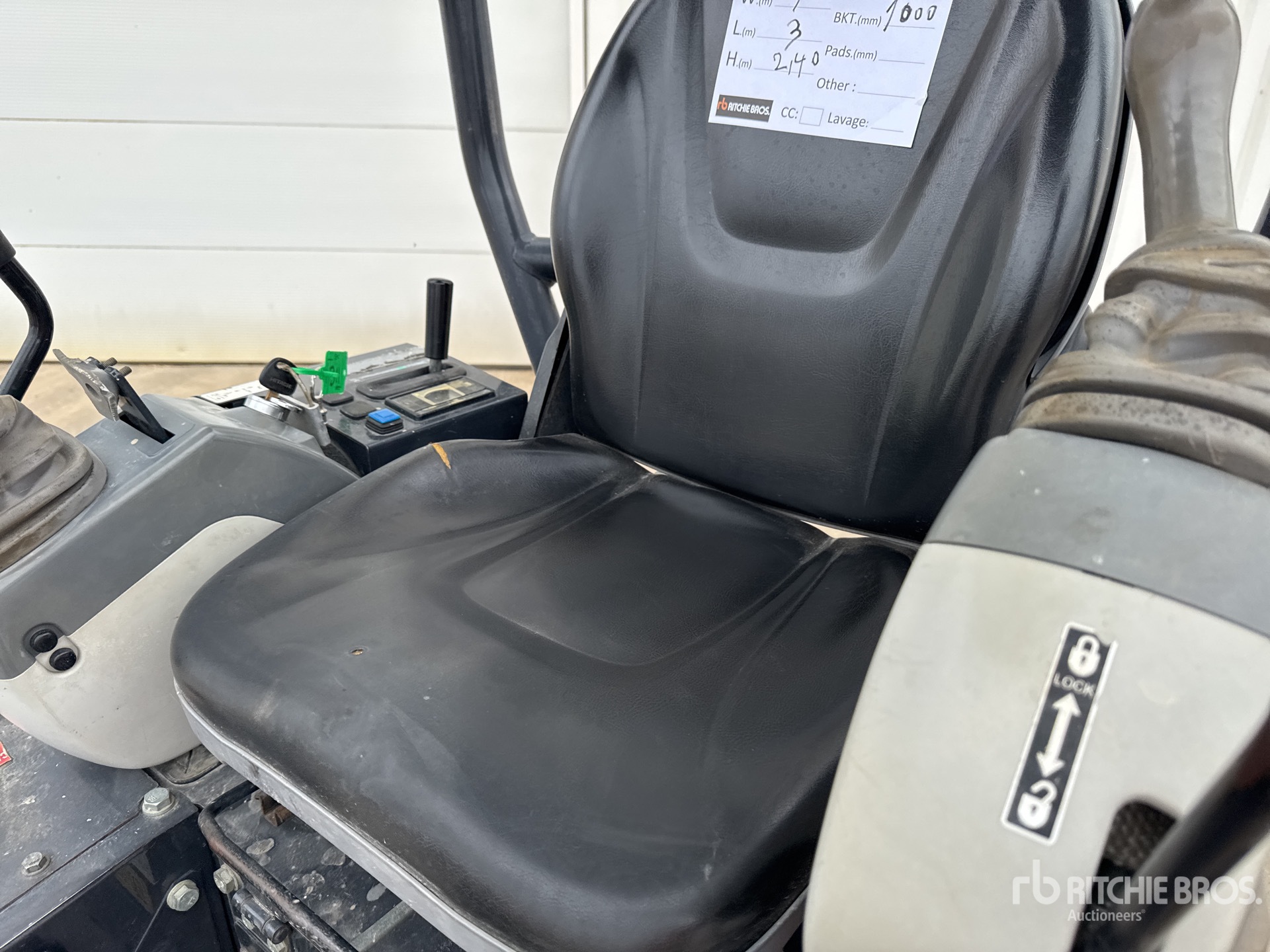 2017 Hitachi ZX19U-5