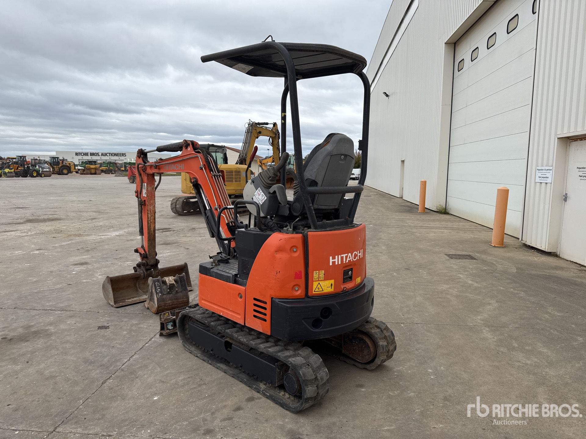 2017 Hitachi ZX19U-5A YR