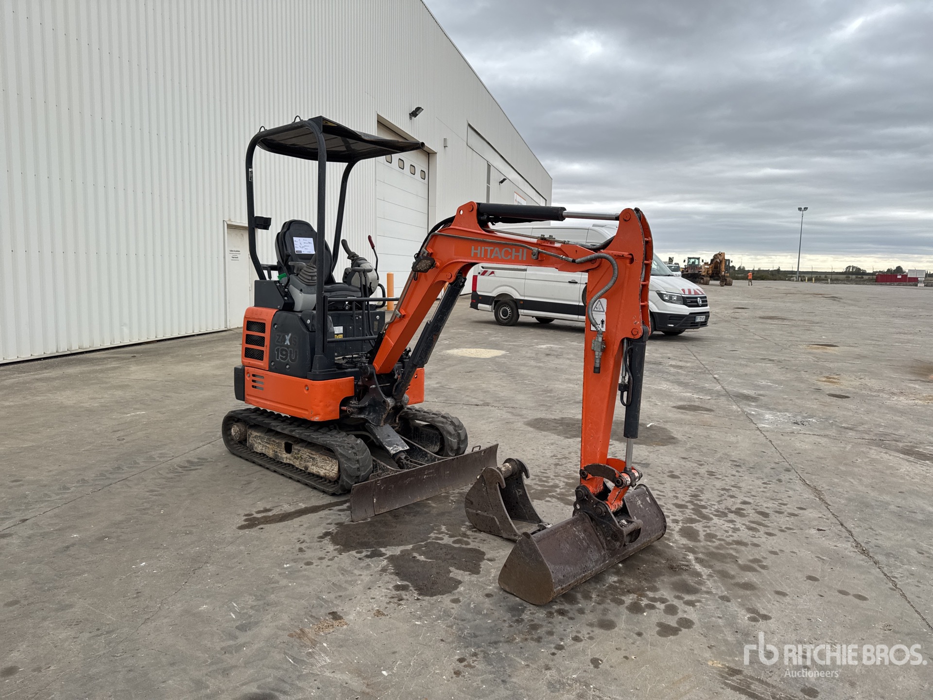 2017 Hitachi ZX19U-5A YR