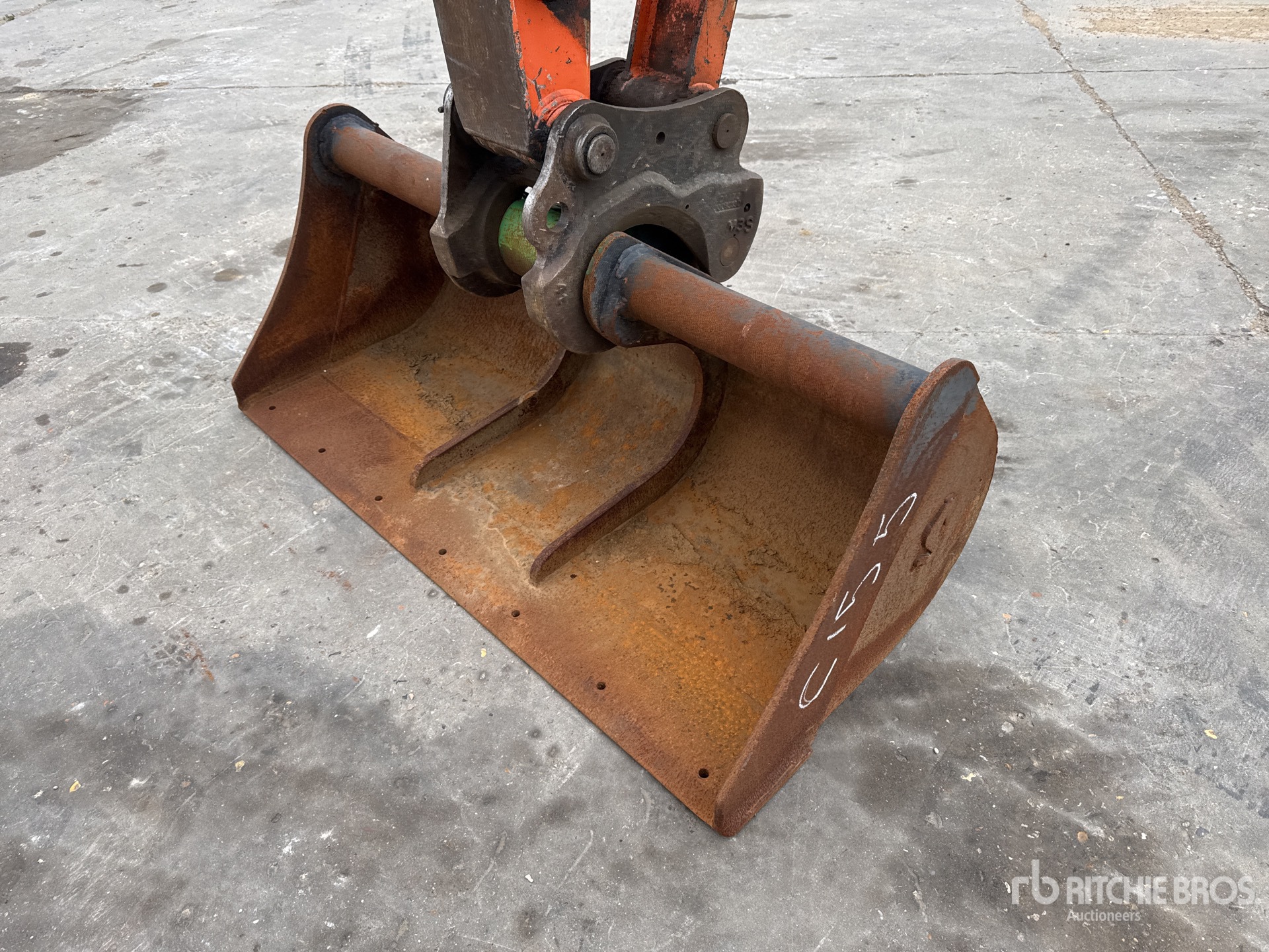 2018 Hitachi ZX85U