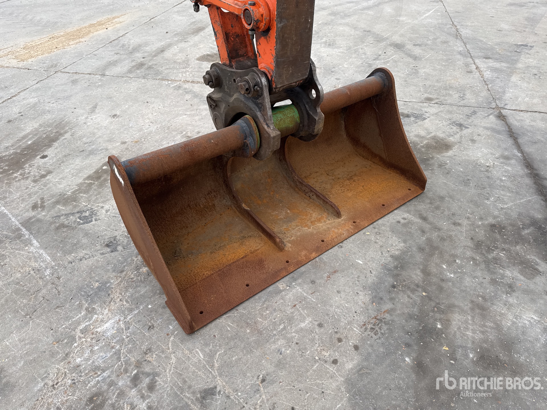 2018 Hitachi ZX85U