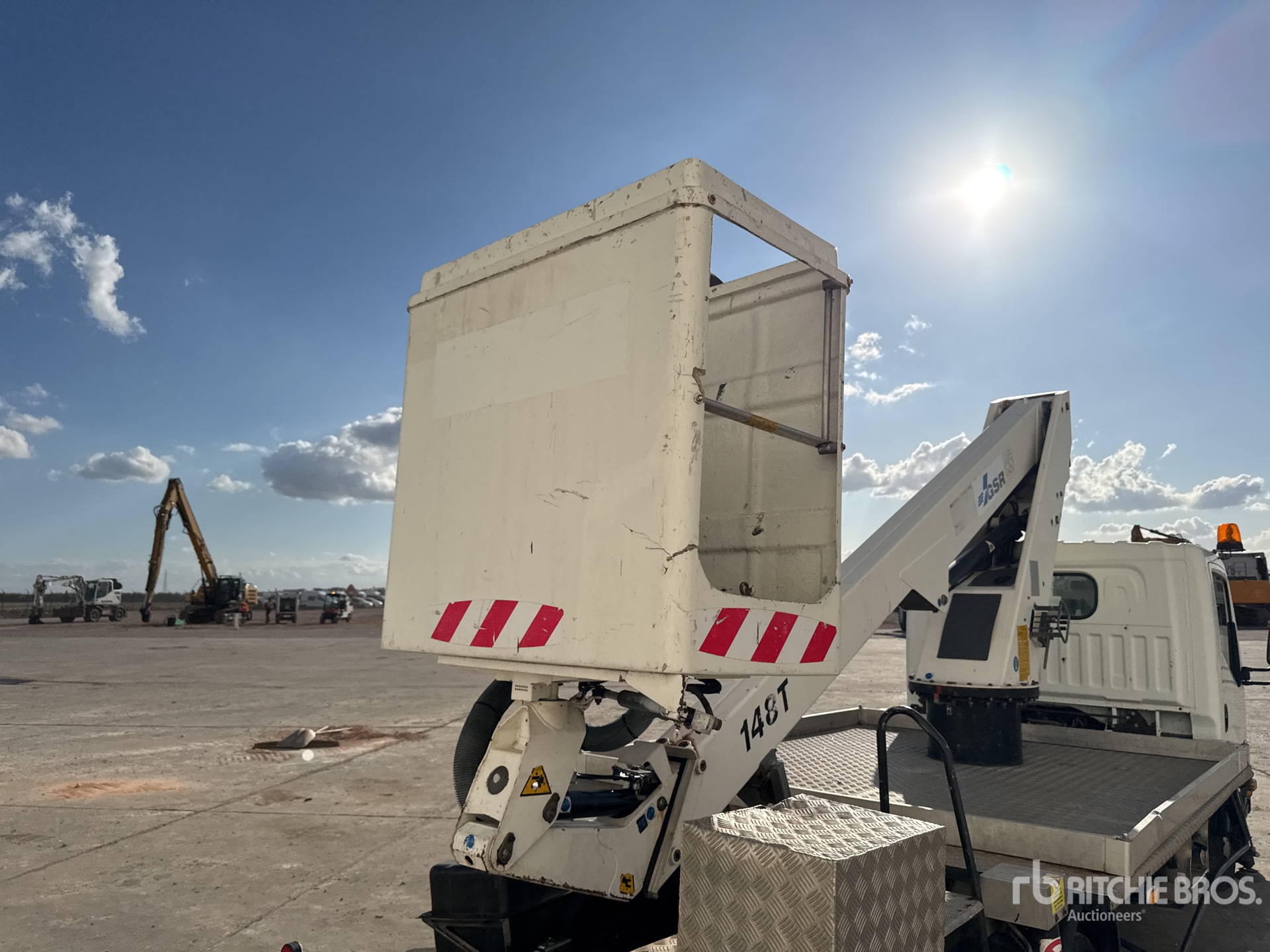 2012 Nissan CABSTAR 35.12