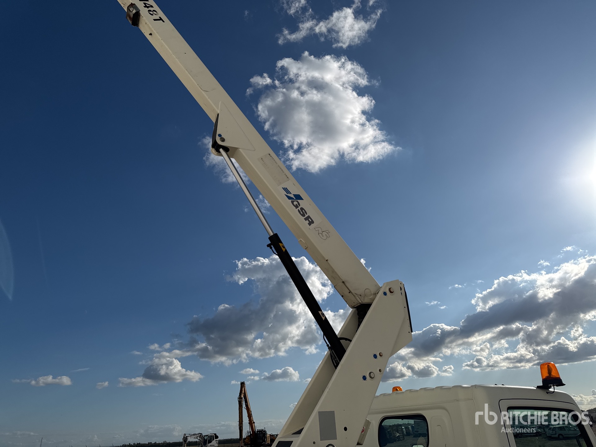 2012 Nissan CABSTAR 35.12