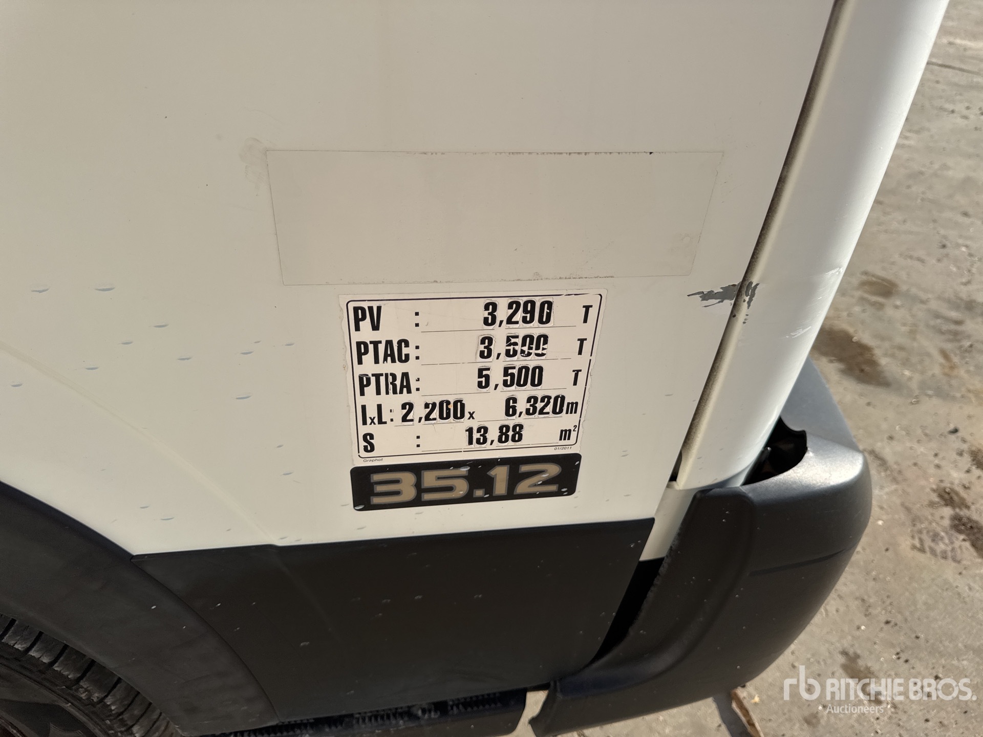 2012 Nissan CABSTAR 35.12