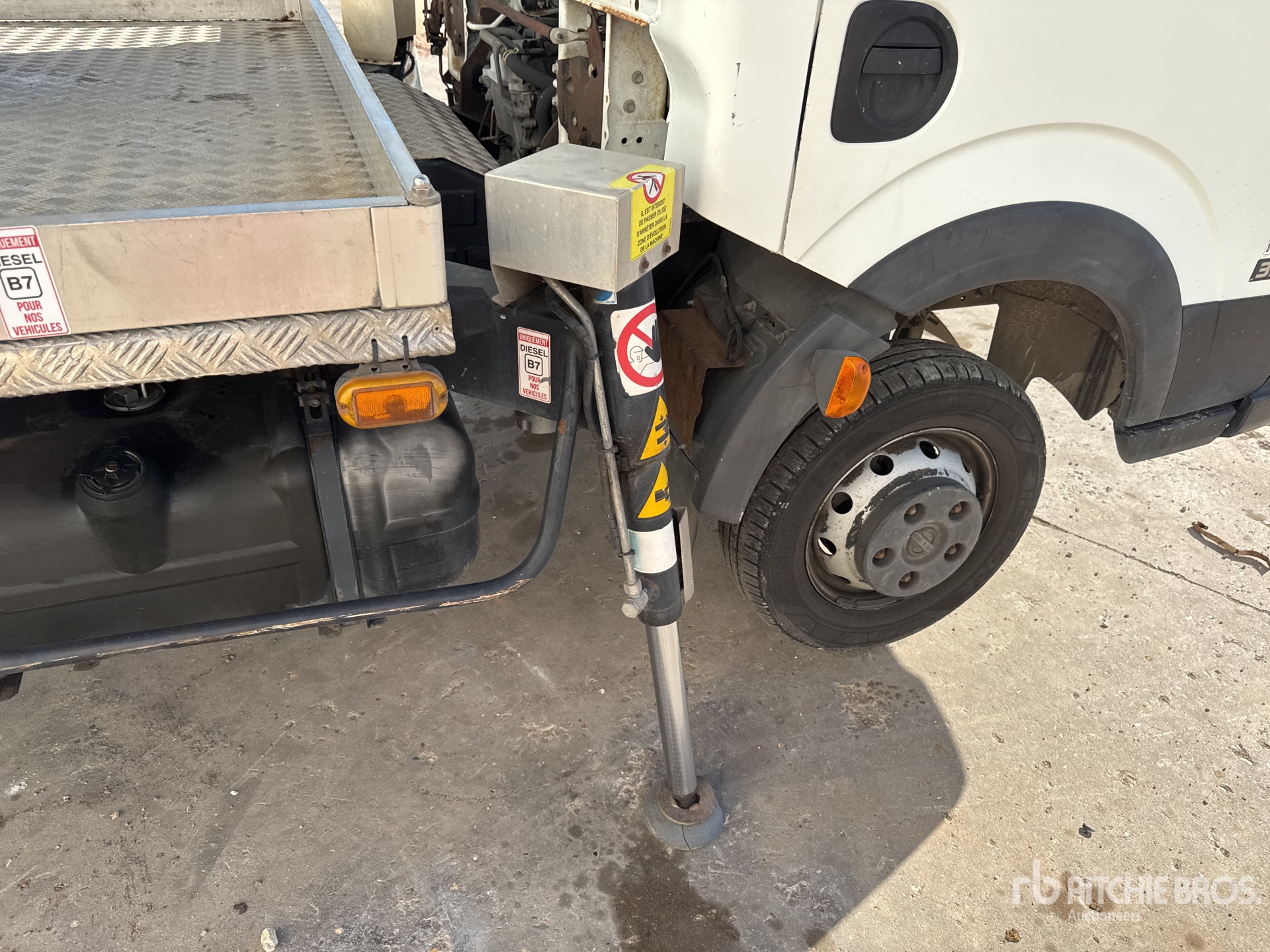 2012 Nissan CABSTAR 35.12