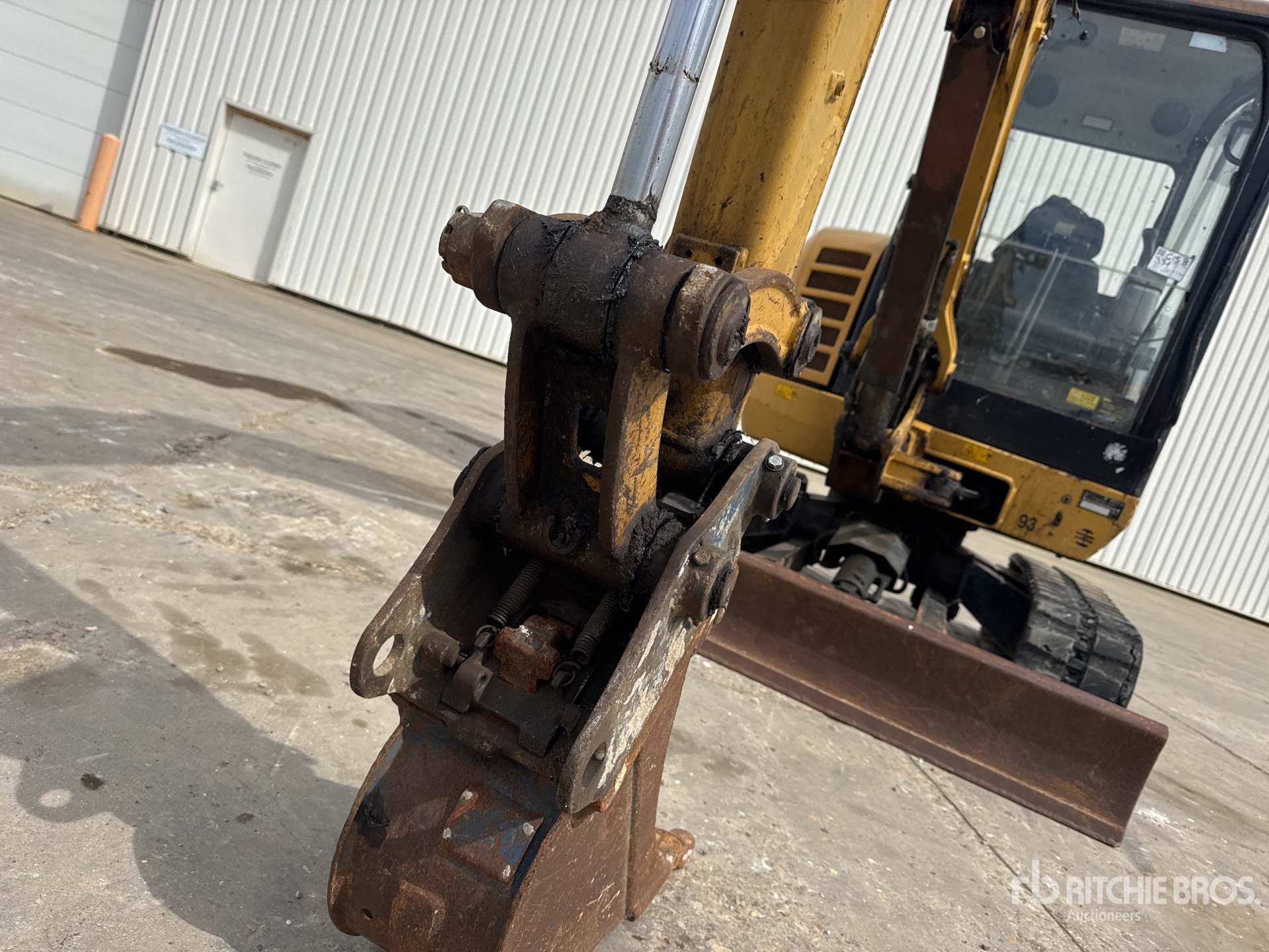 2013 Caterpillar 302.7D CR