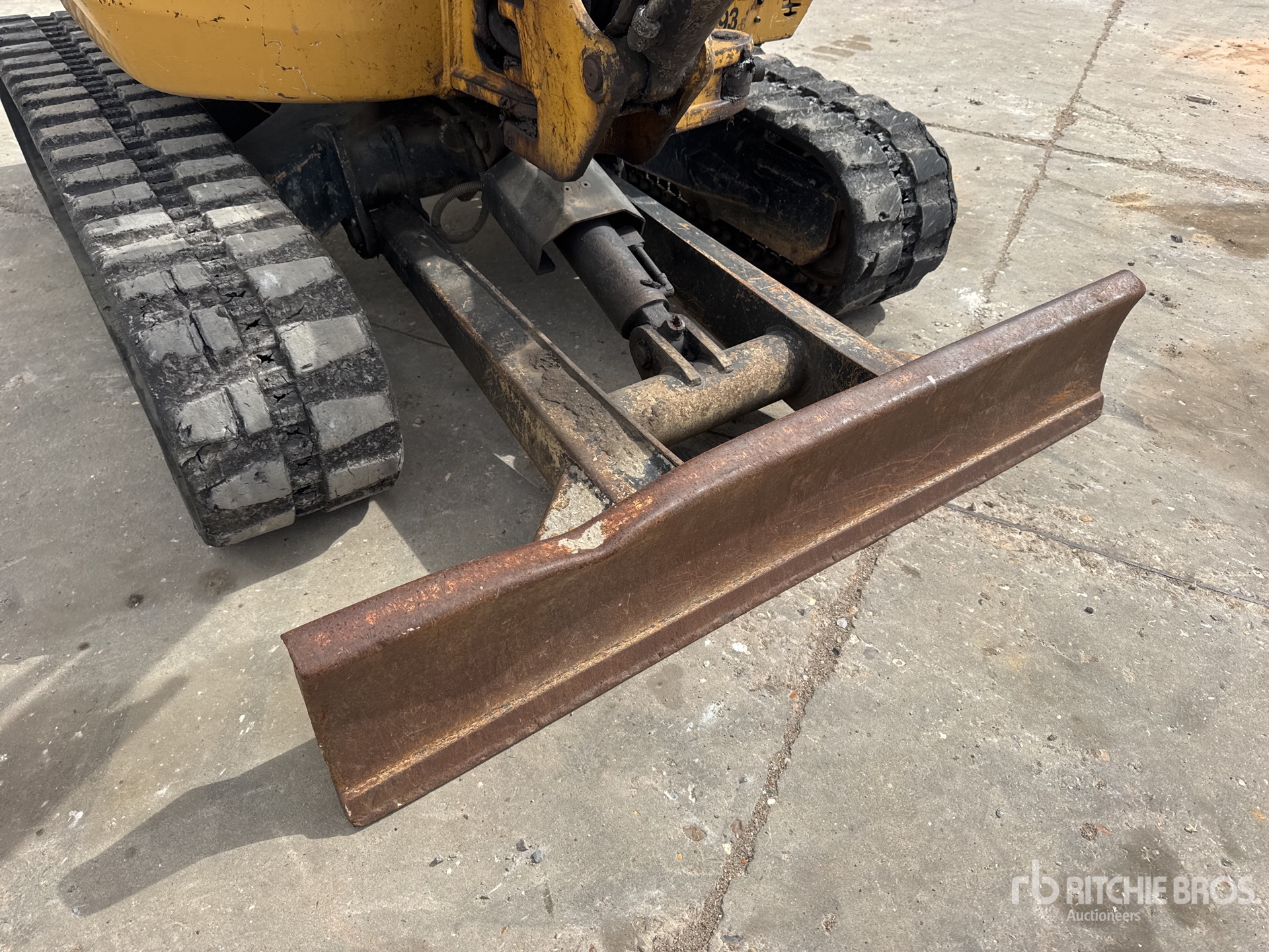 2013 Caterpillar 302.7D CR