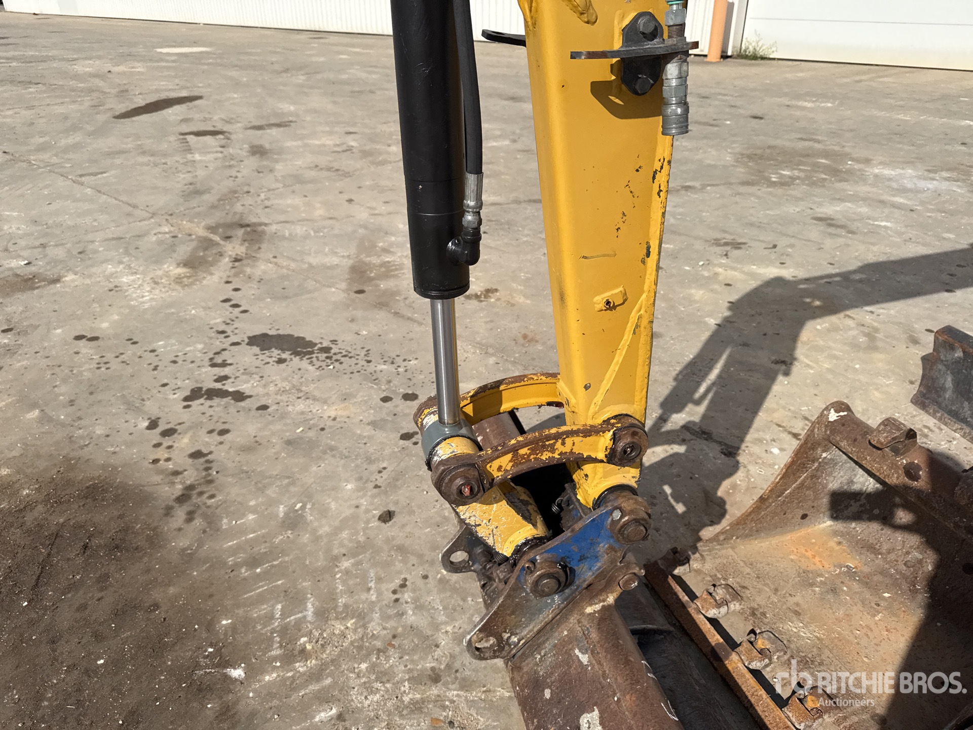 2013 Caterpillar 302.7D CR